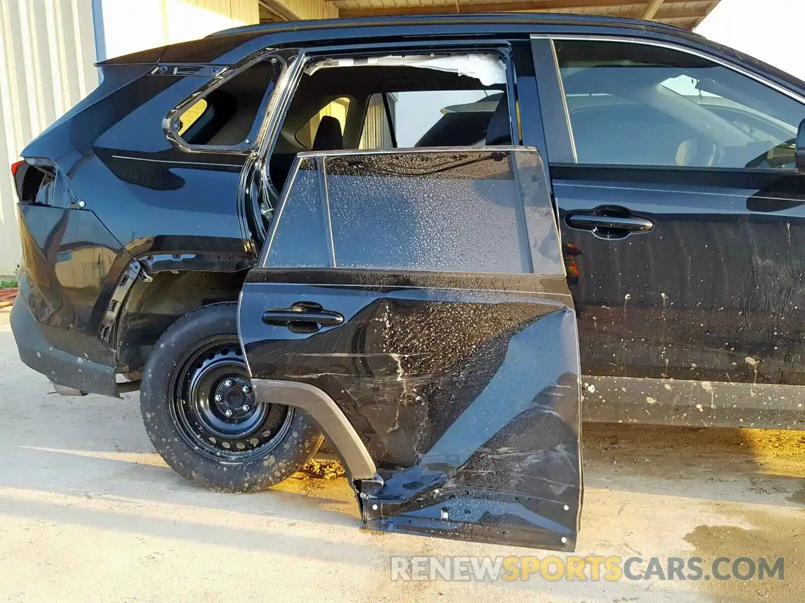 9 Photograph of a damaged car JTMH1RFV4KD006869 TOYOTA RAV4 2019