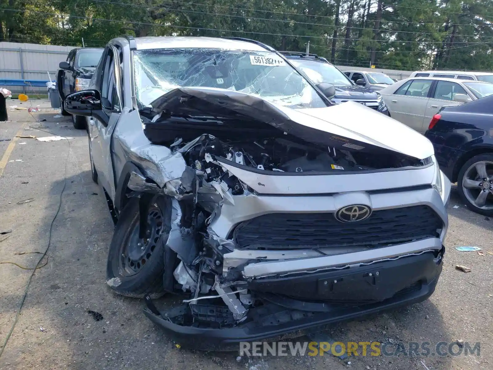 1 Photograph of a damaged car JTMH1RFV4KD013210 TOYOTA RAV4 2019