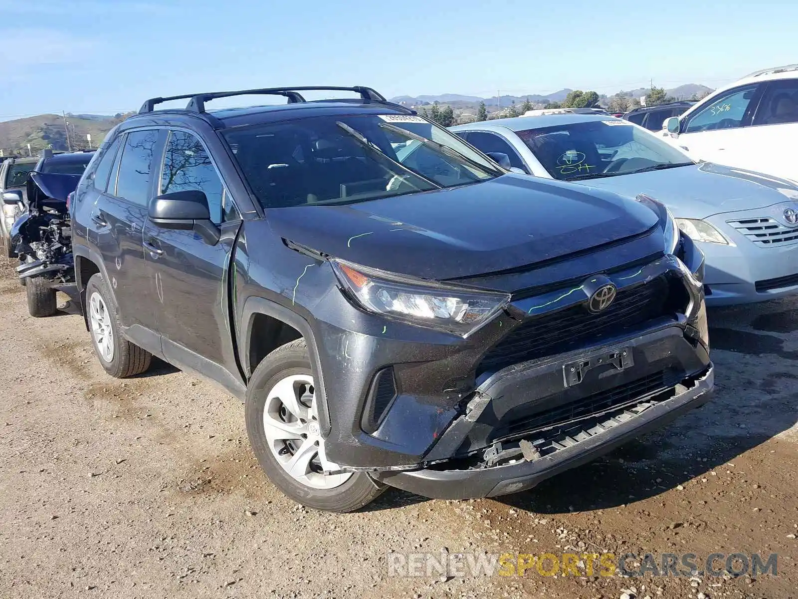 1 Photograph of a damaged car JTMH1RFV4KD021985 TOYOTA RAV4 2019