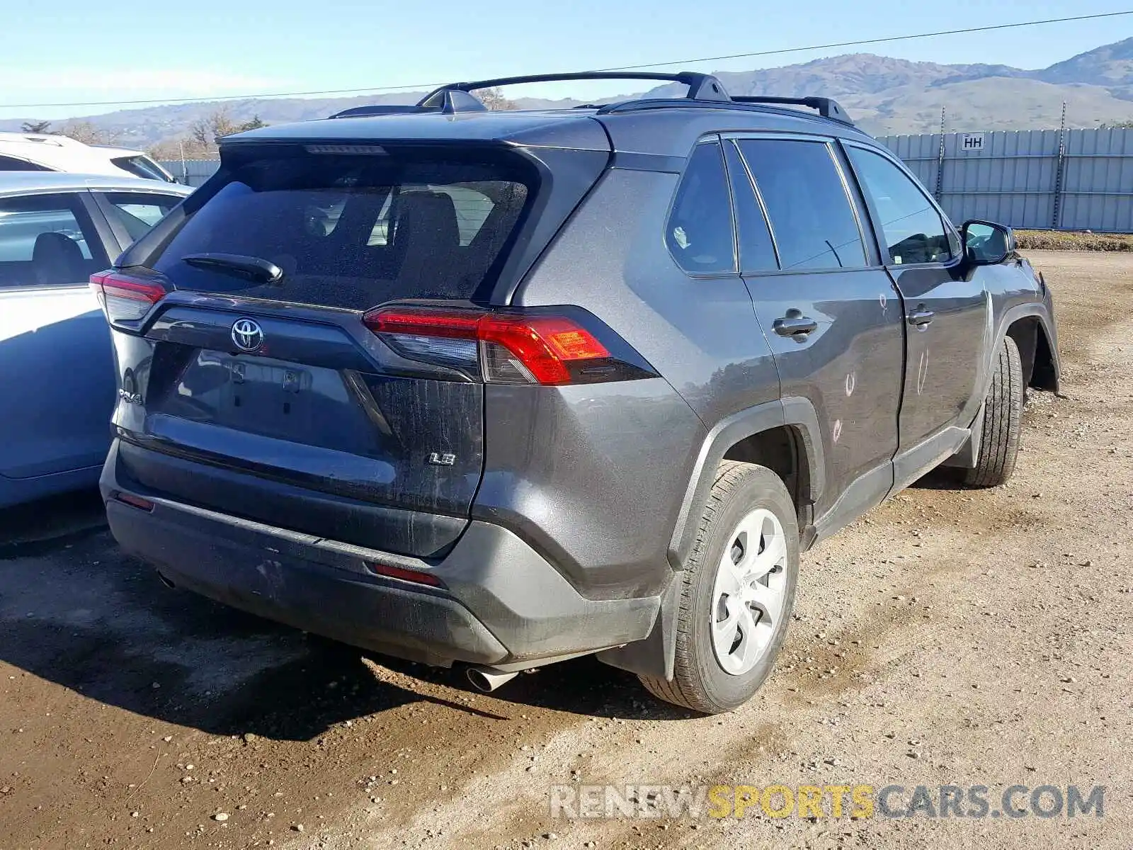 4 Photograph of a damaged car JTMH1RFV4KD021985 TOYOTA RAV4 2019