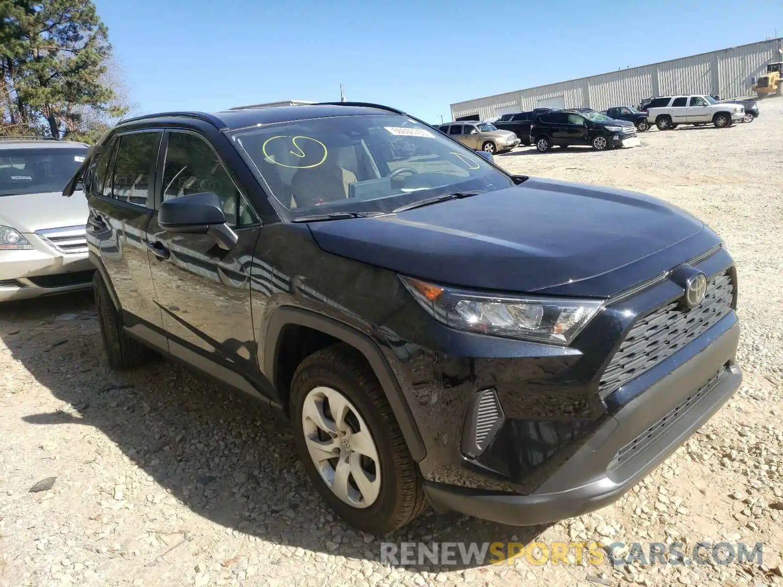 1 Photograph of a damaged car JTMH1RFV4KD029598 TOYOTA RAV4 2019