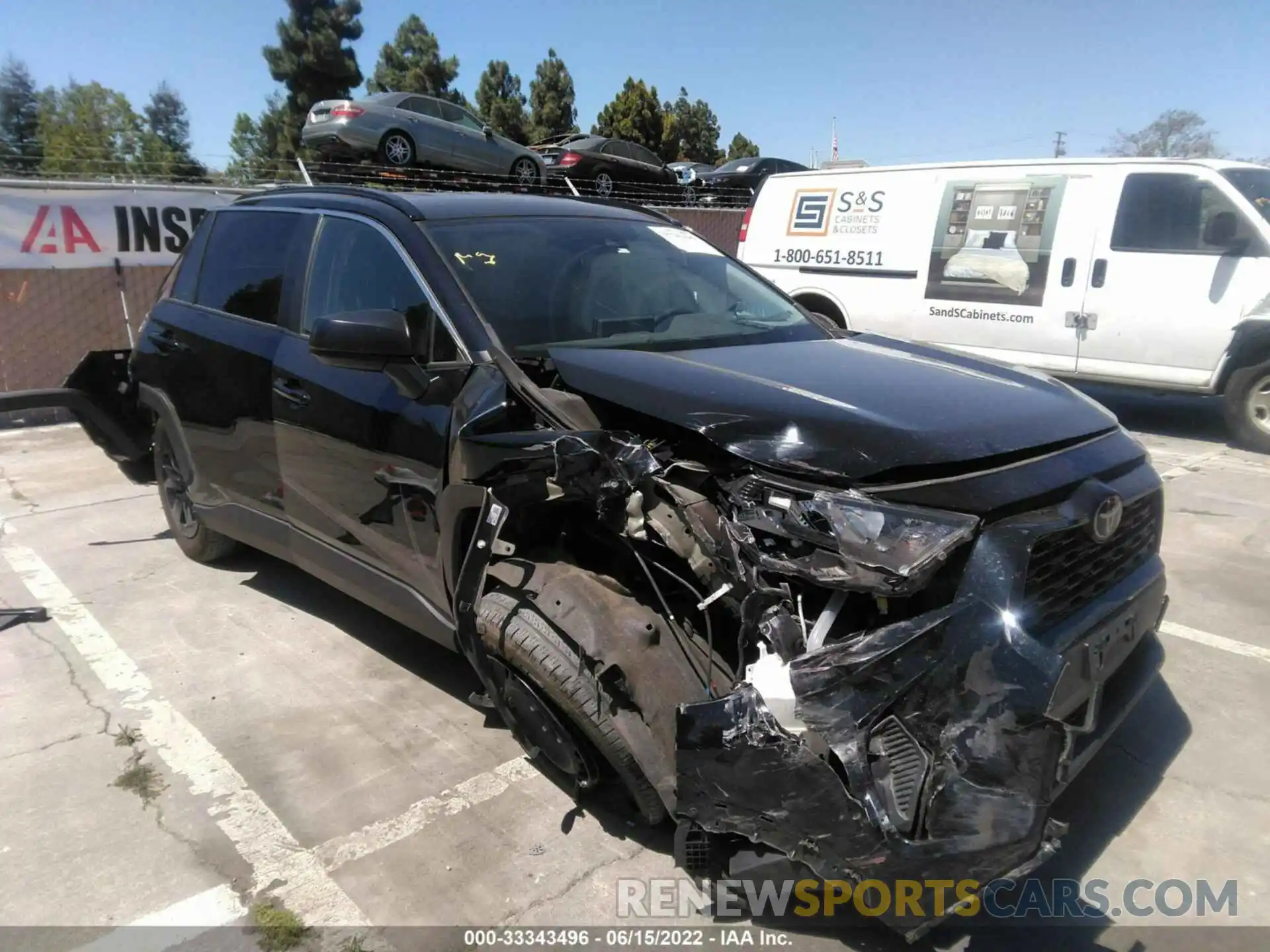 1 Photograph of a damaged car JTMH1RFV4KD031089 TOYOTA RAV4 2019