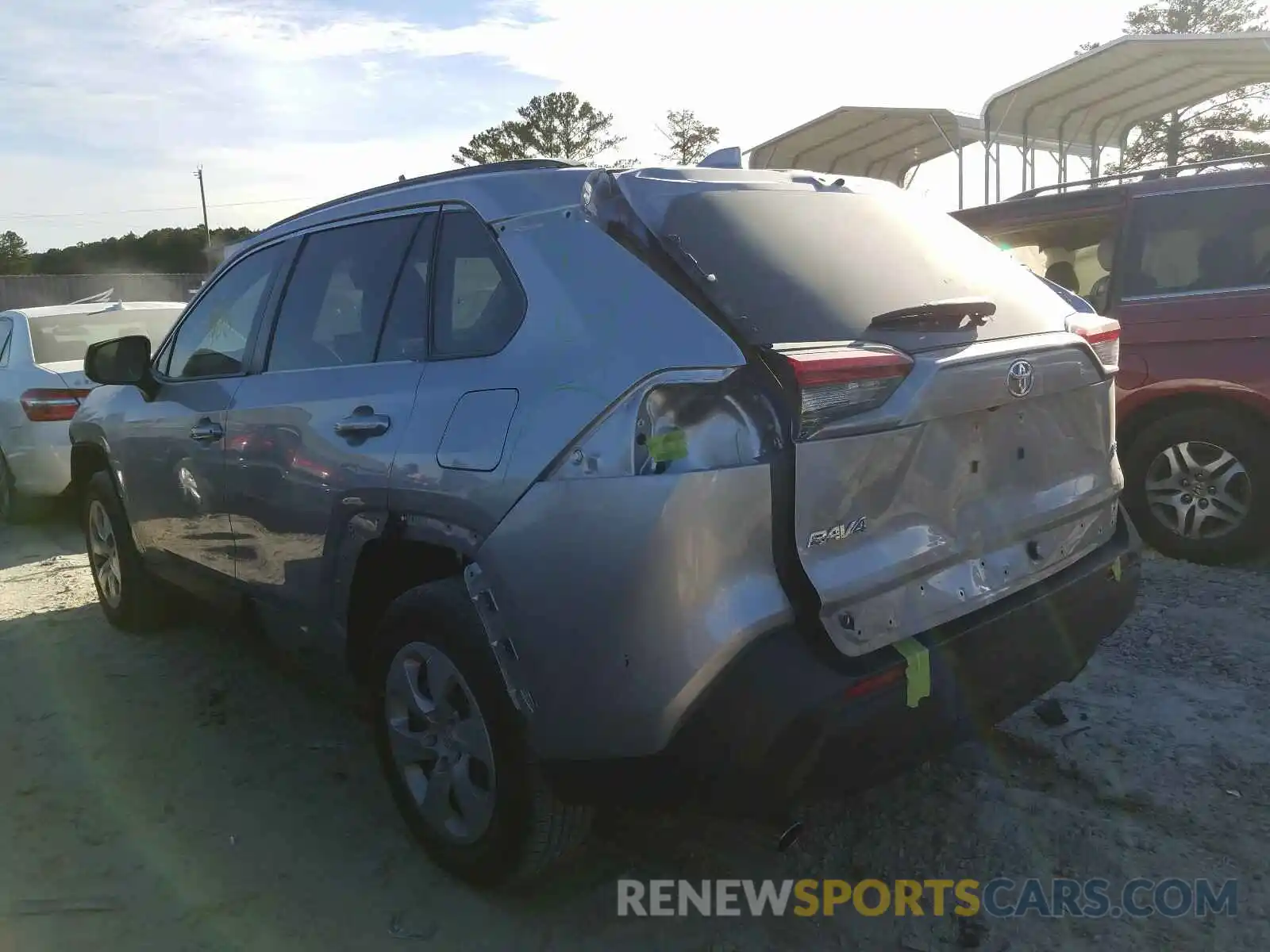 3 Photograph of a damaged car JTMH1RFV4KD032131 TOYOTA RAV4 2019