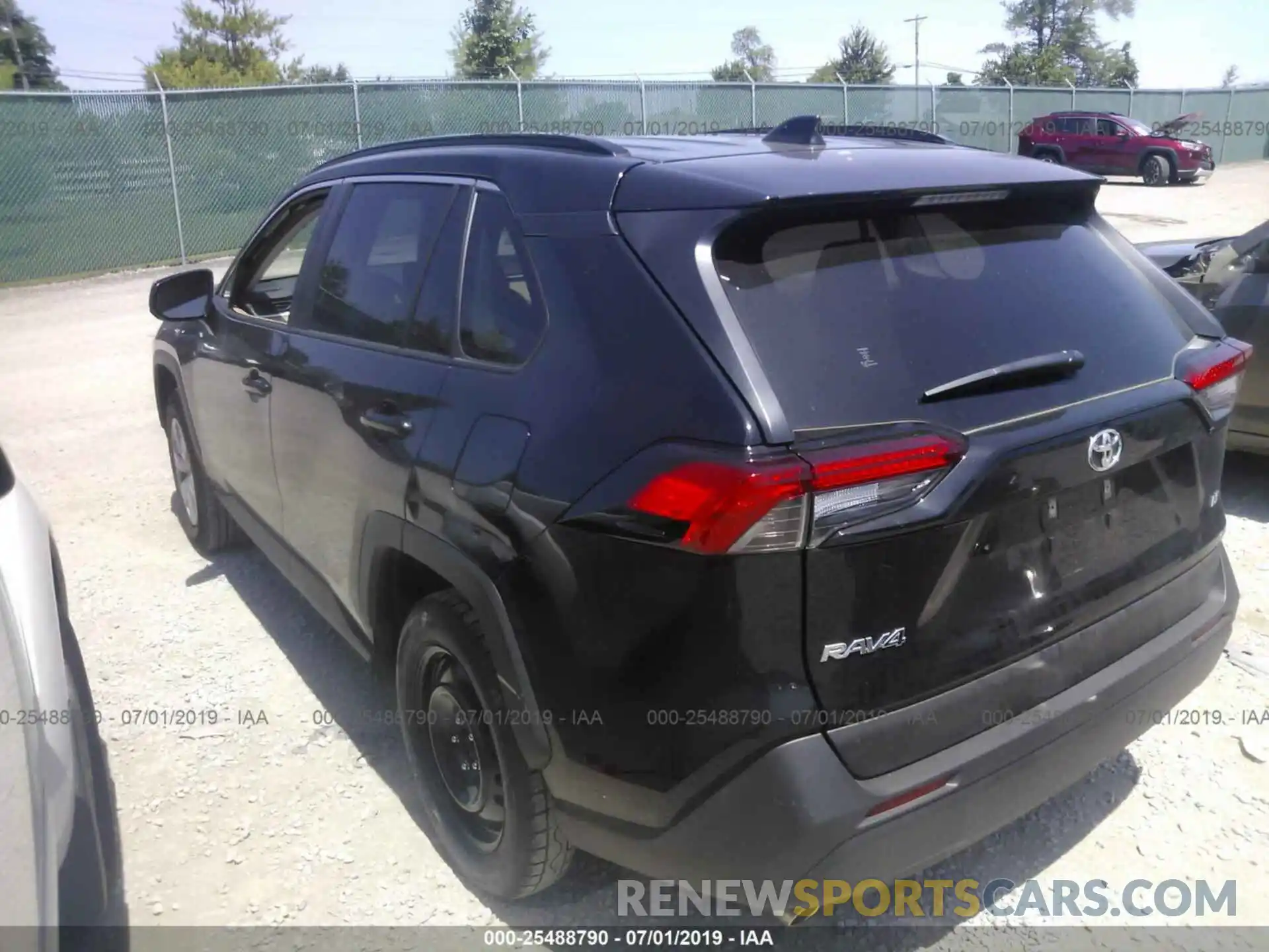 3 Photograph of a damaged car JTMH1RFV4KD505414 TOYOTA RAV4 2019