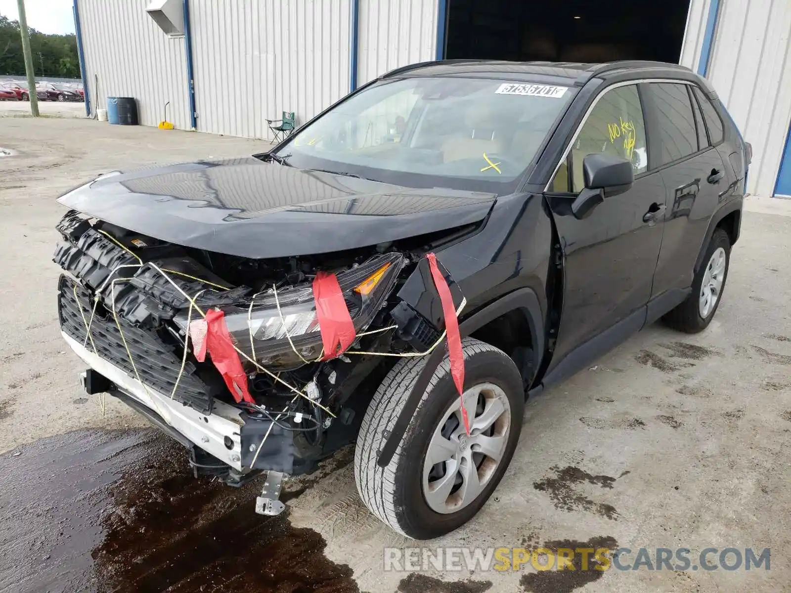 2 Photograph of a damaged car JTMH1RFV4KD517076 TOYOTA RAV4 2019