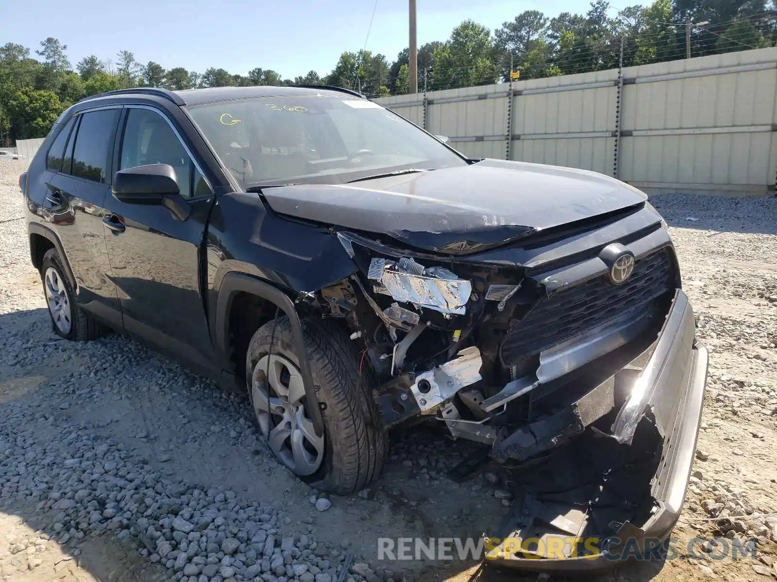 1 Photograph of a damaged car JTMH1RFV4KJ006128 TOYOTA RAV4 2019