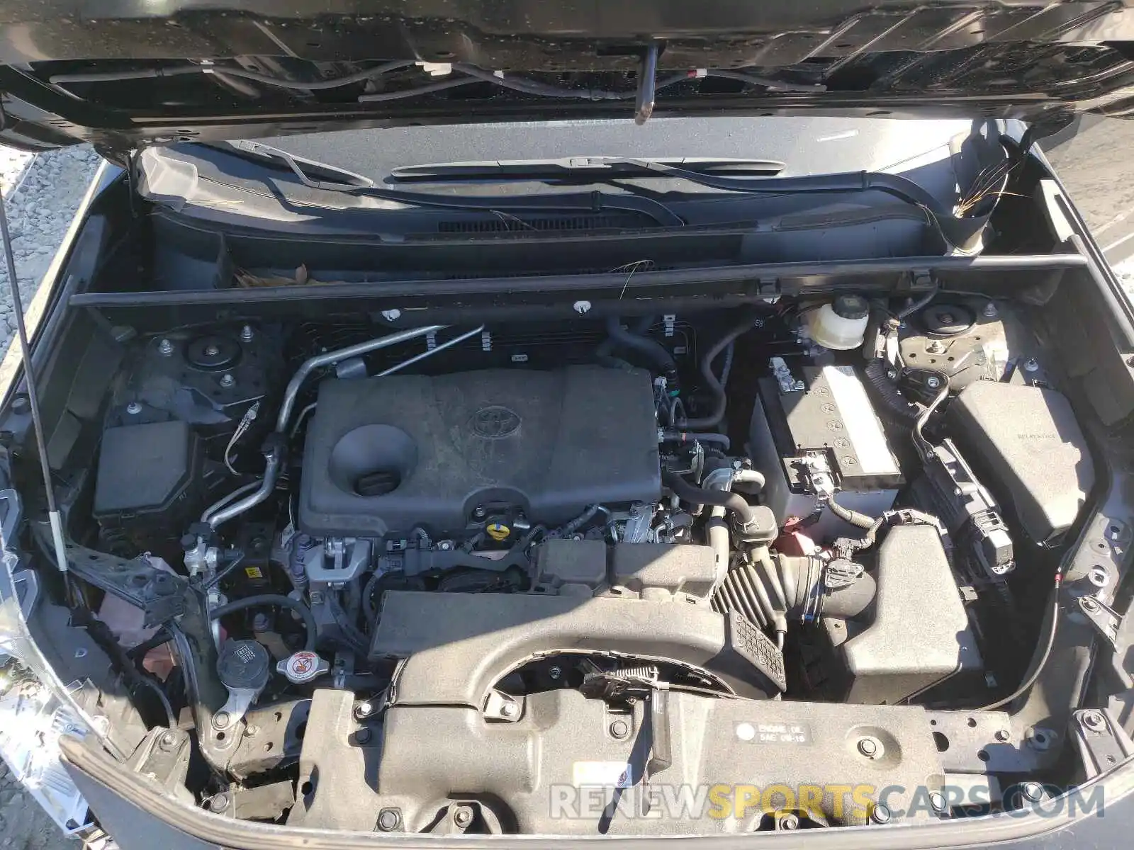 7 Photograph of a damaged car JTMH1RFV4KJ006128 TOYOTA RAV4 2019