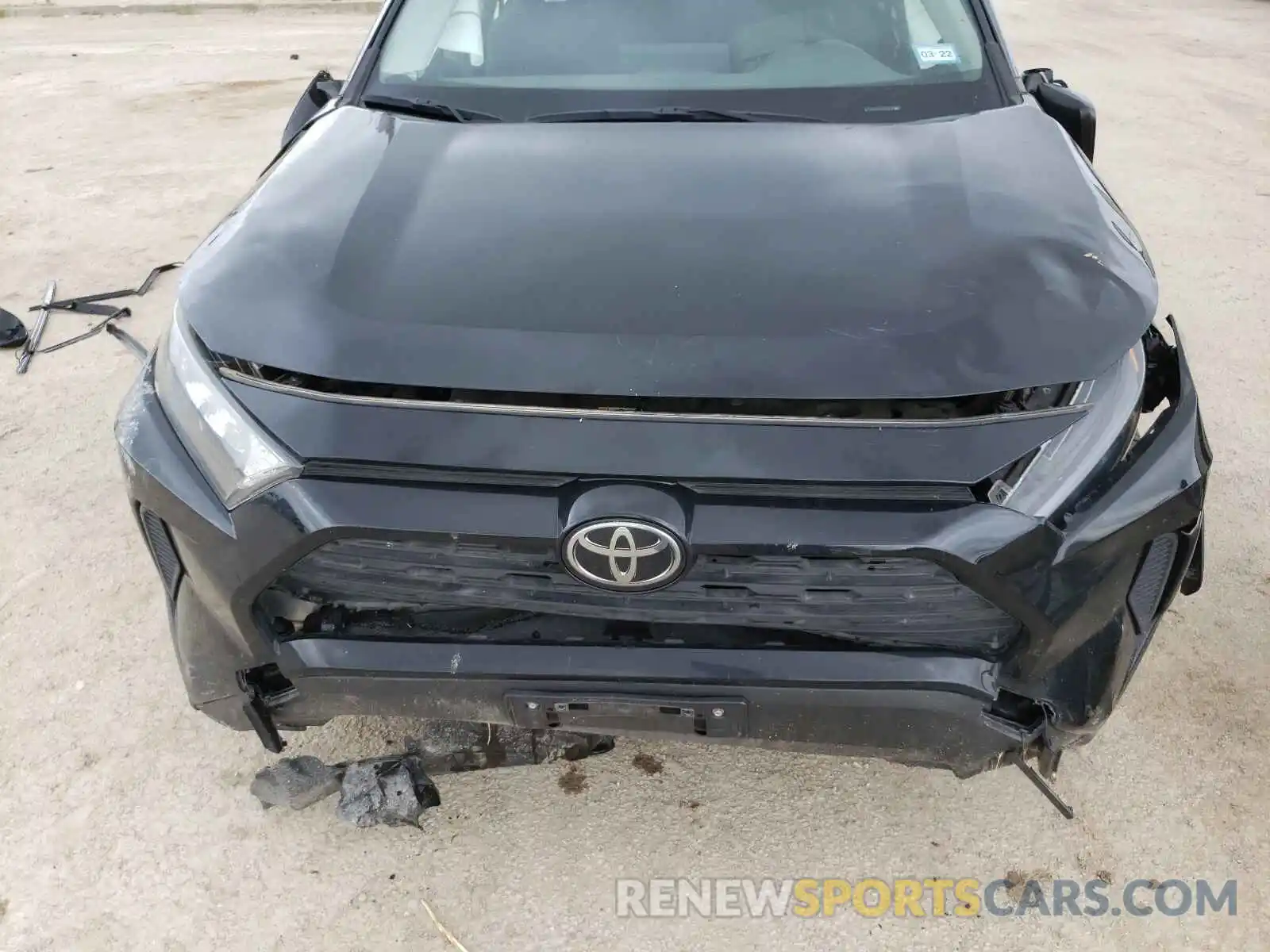 7 Photograph of a damaged car JTMH1RFV4KJ006565 TOYOTA RAV4 2019