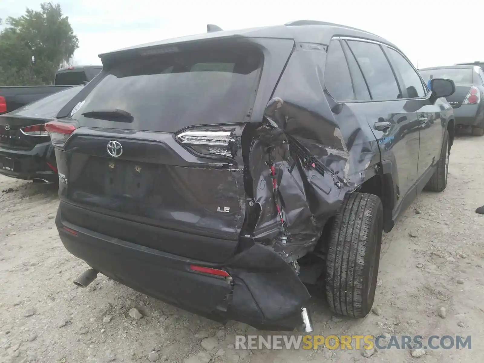 4 Фотография поврежденного автомобиля JTMH1RFV4KJ011166 TOYOTA RAV4 2019