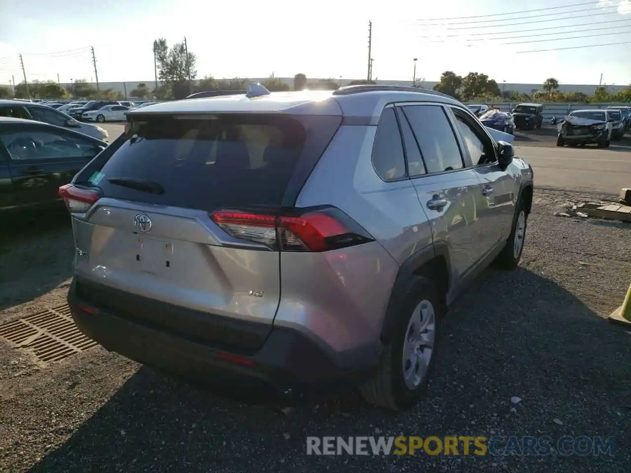 4 Photograph of a damaged car JTMH1RFV4KJ015749 TOYOTA RAV4 2019