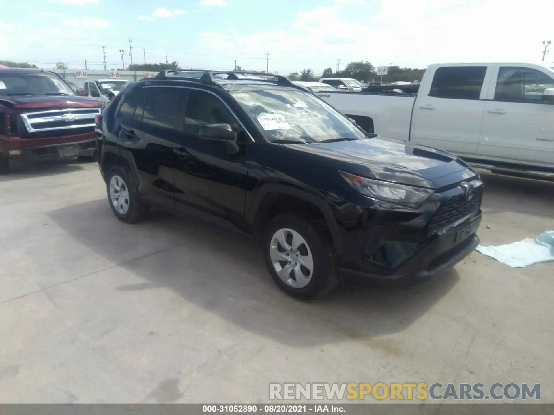 1 Photograph of a damaged car JTMH1RFV4KJ016464 TOYOTA RAV4 2019