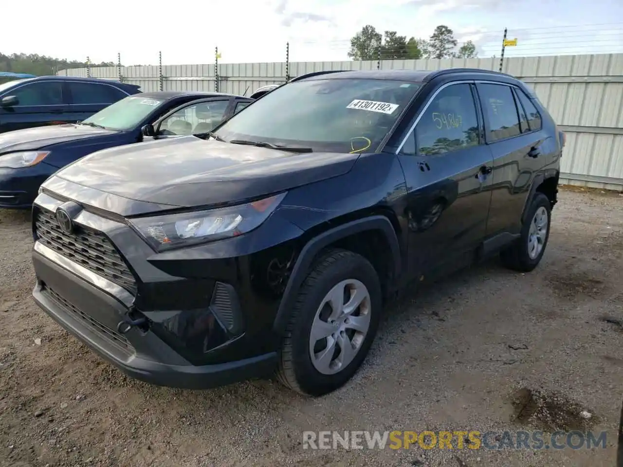 2 Photograph of a damaged car JTMH1RFV5KD019565 TOYOTA RAV4 2019