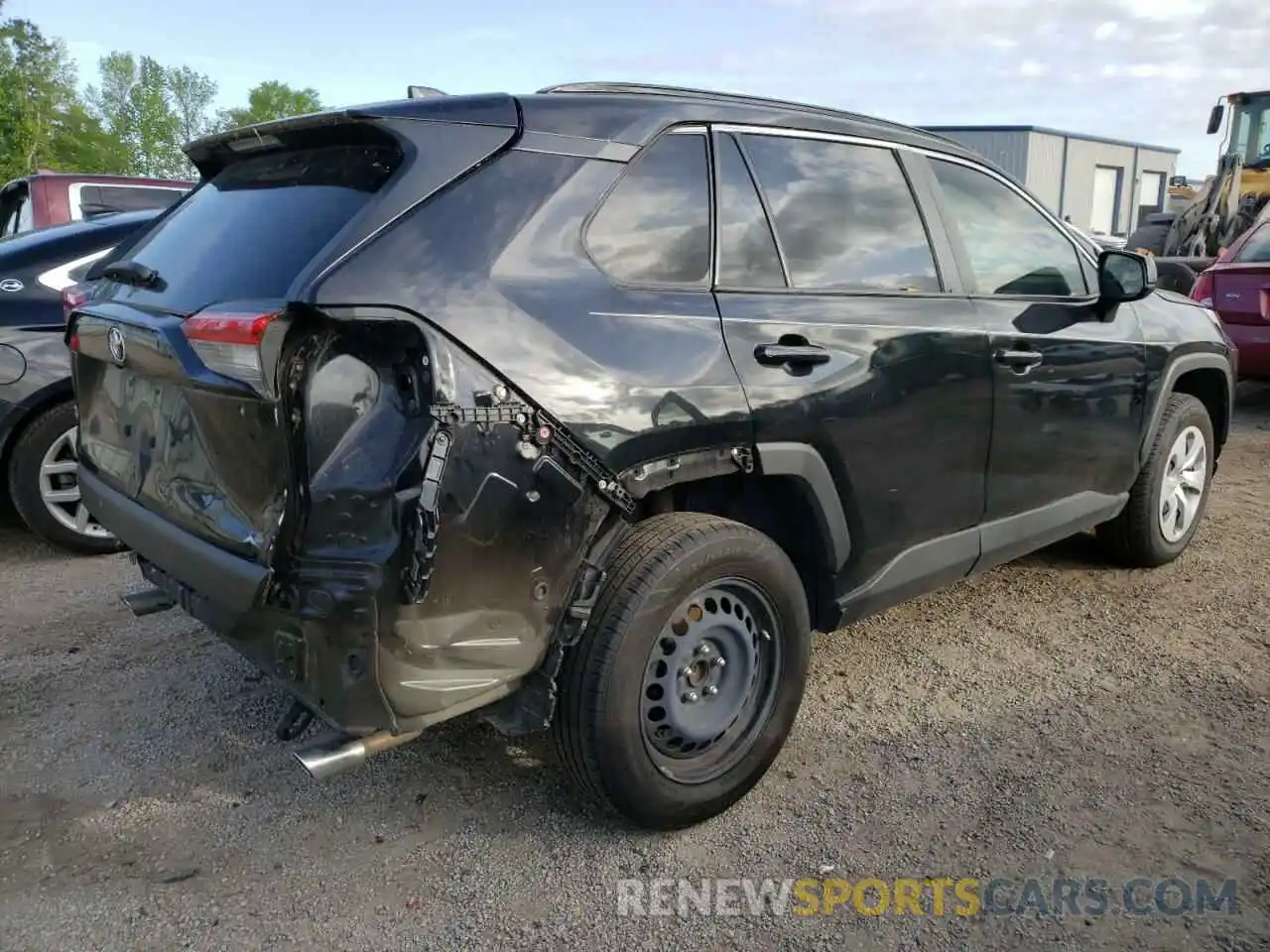 4 Photograph of a damaged car JTMH1RFV5KD019565 TOYOTA RAV4 2019