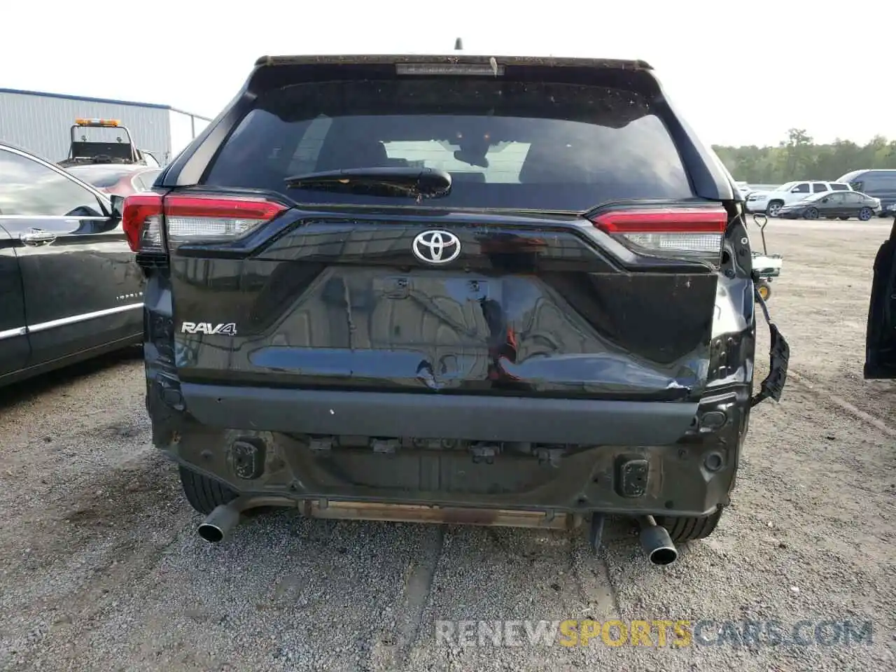 9 Photograph of a damaged car JTMH1RFV5KD019565 TOYOTA RAV4 2019