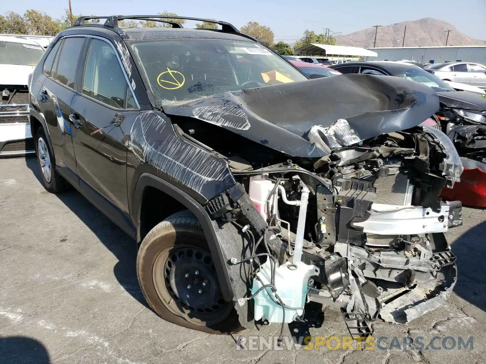 1 Photograph of a damaged car JTMH1RFV5KD023731 TOYOTA RAV4 2019