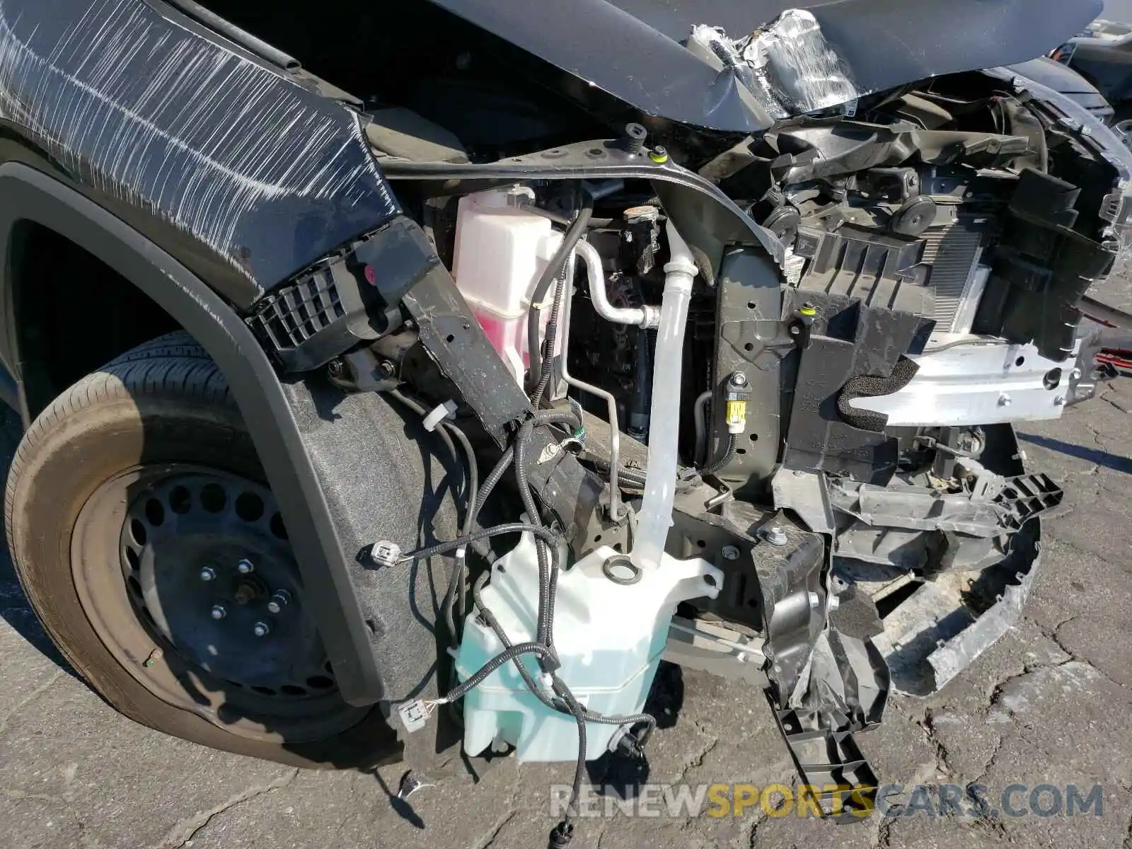 9 Photograph of a damaged car JTMH1RFV5KD023731 TOYOTA RAV4 2019