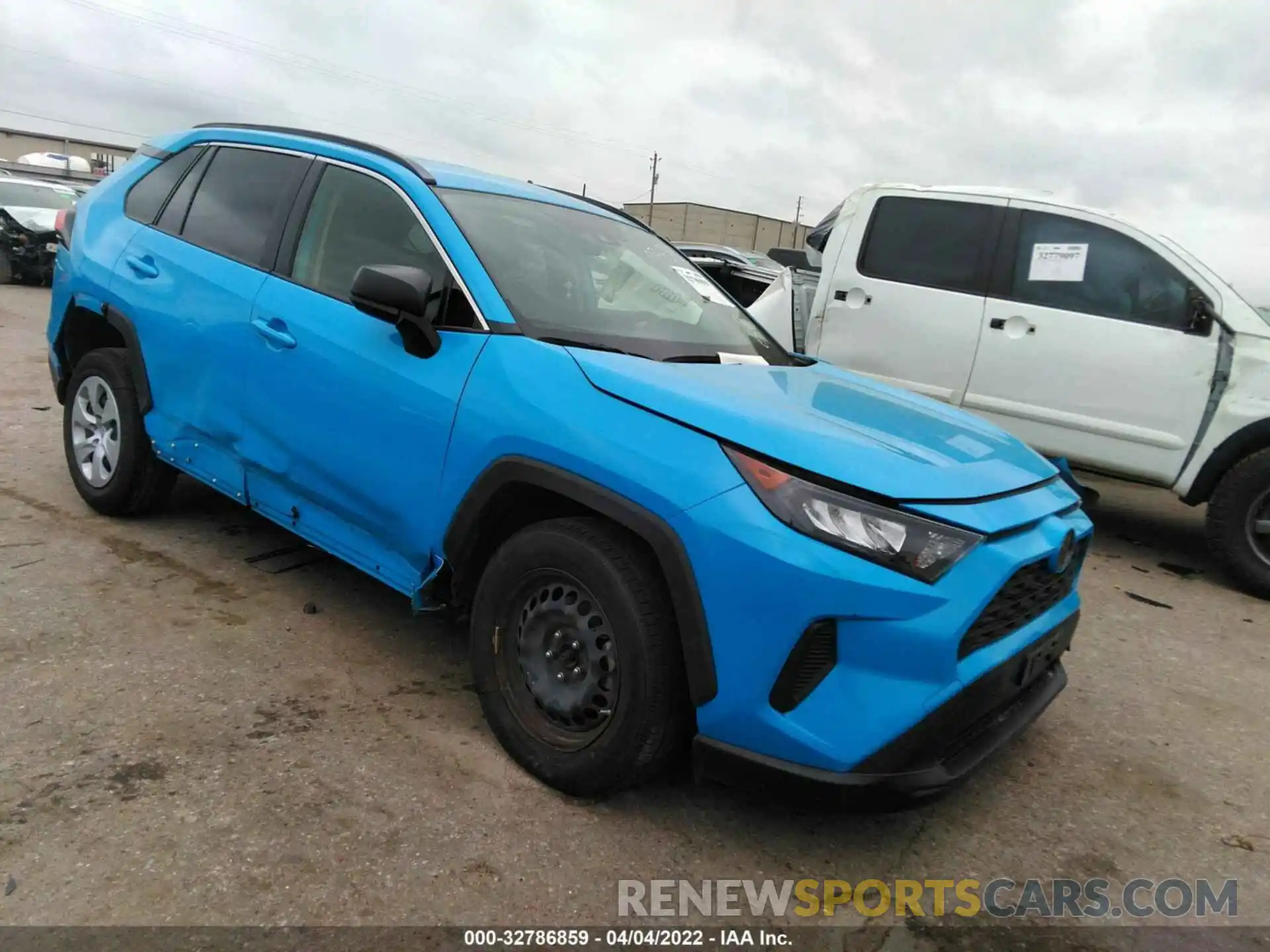 1 Photograph of a damaged car JTMH1RFV5KD023910 TOYOTA RAV4 2019