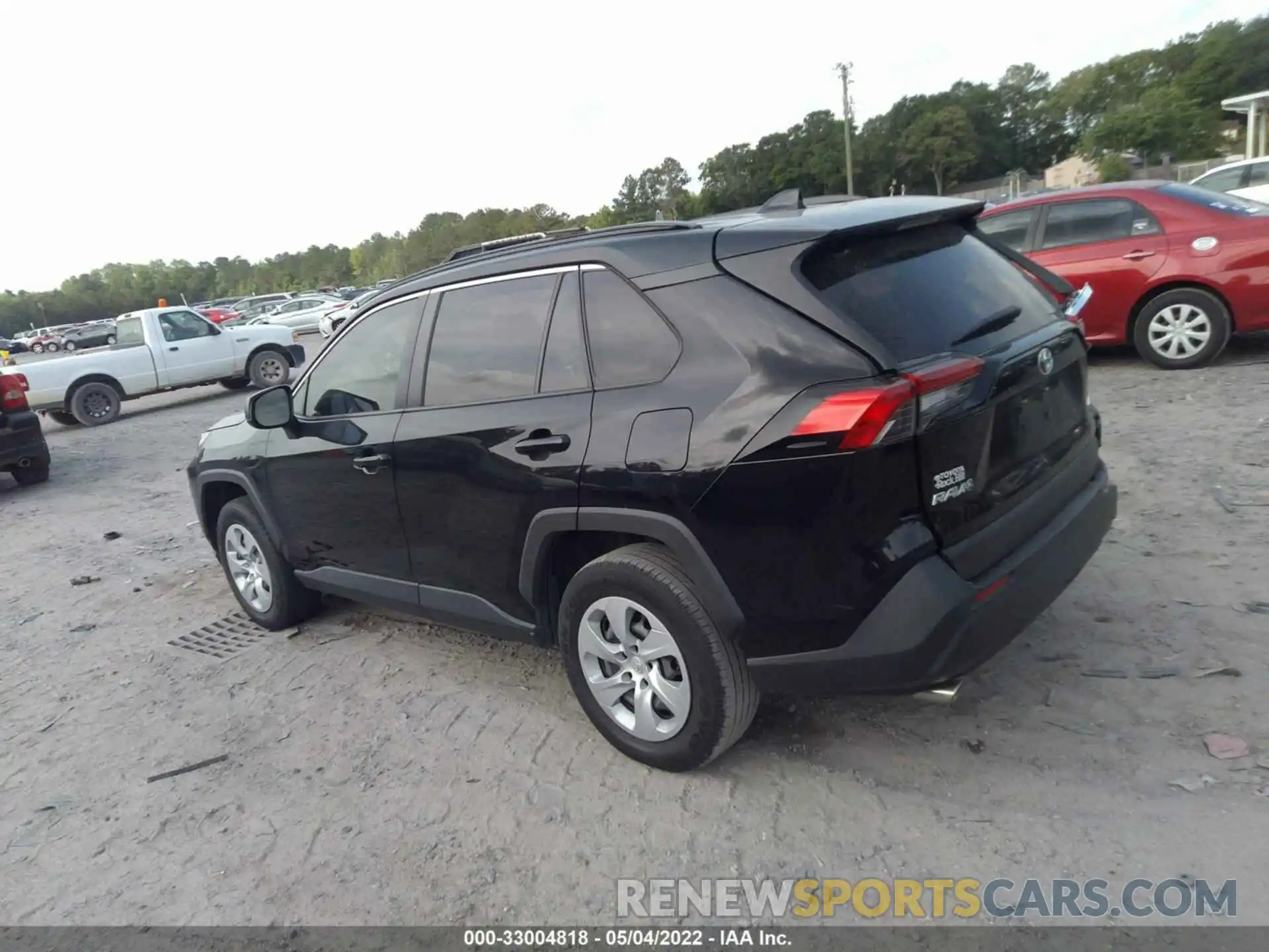 3 Photograph of a damaged car JTMH1RFV5KD031683 TOYOTA RAV4 2019