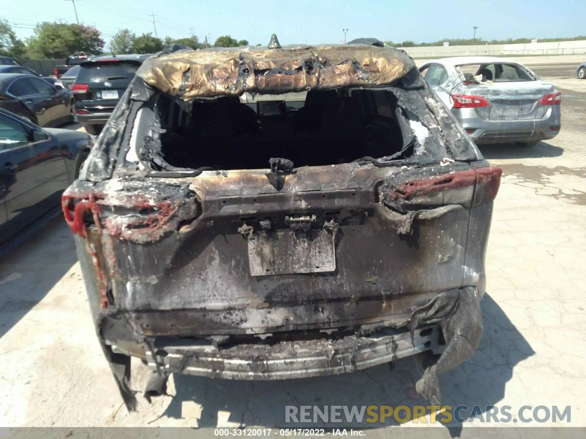 6 Photograph of a damaged car JTMH1RFV5KD041811 TOYOTA RAV4 2019