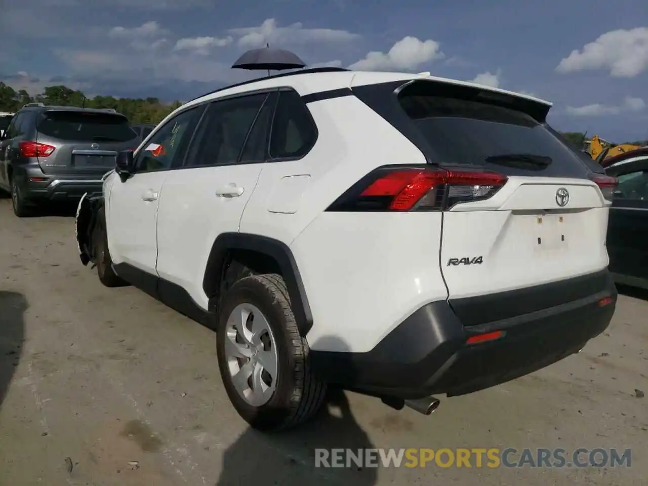 3 Photograph of a damaged car JTMH1RFV5KD042280 TOYOTA RAV4 2019