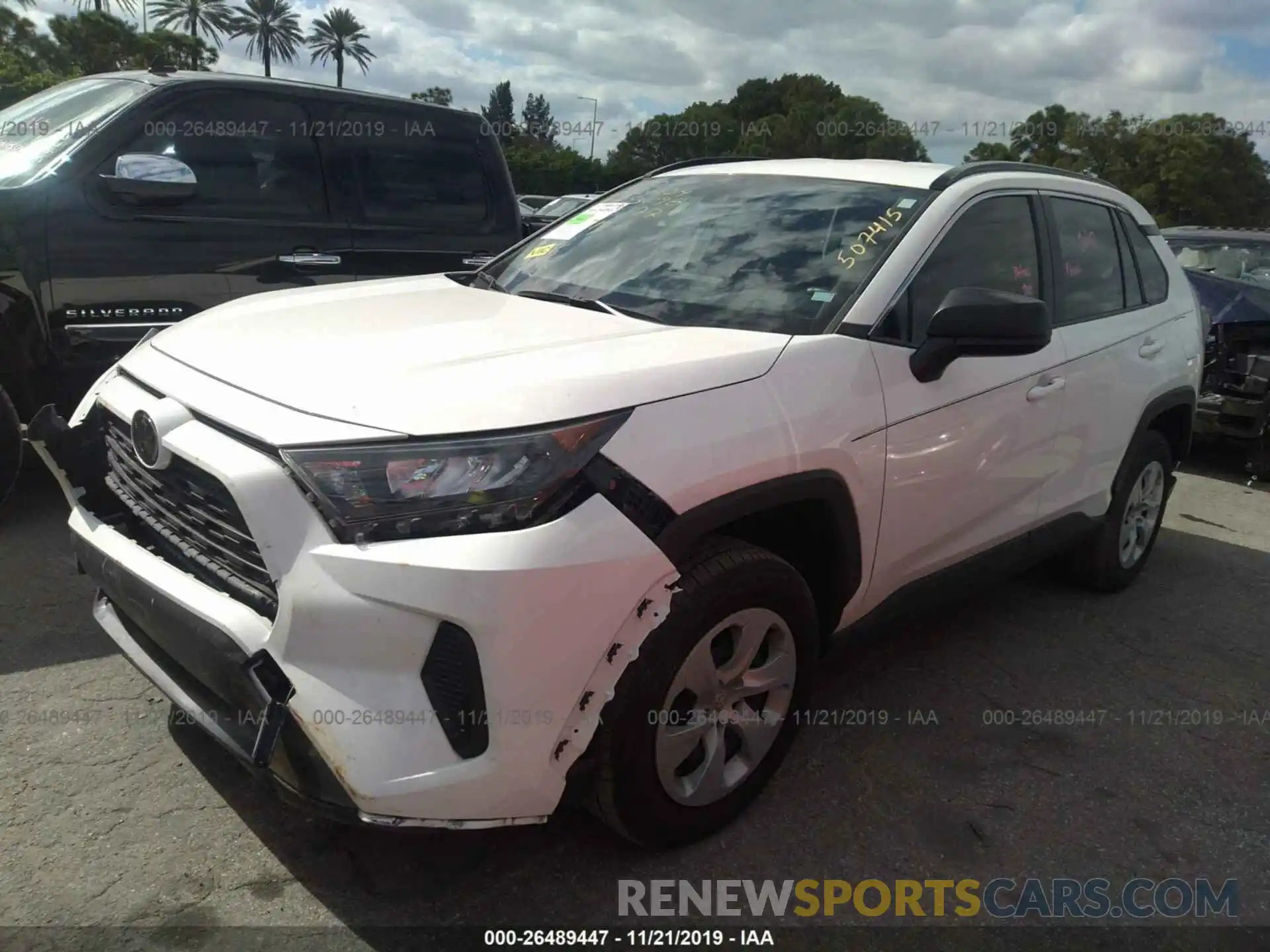 2 Photograph of a damaged car JTMH1RFV5KD507415 TOYOTA RAV4 2019