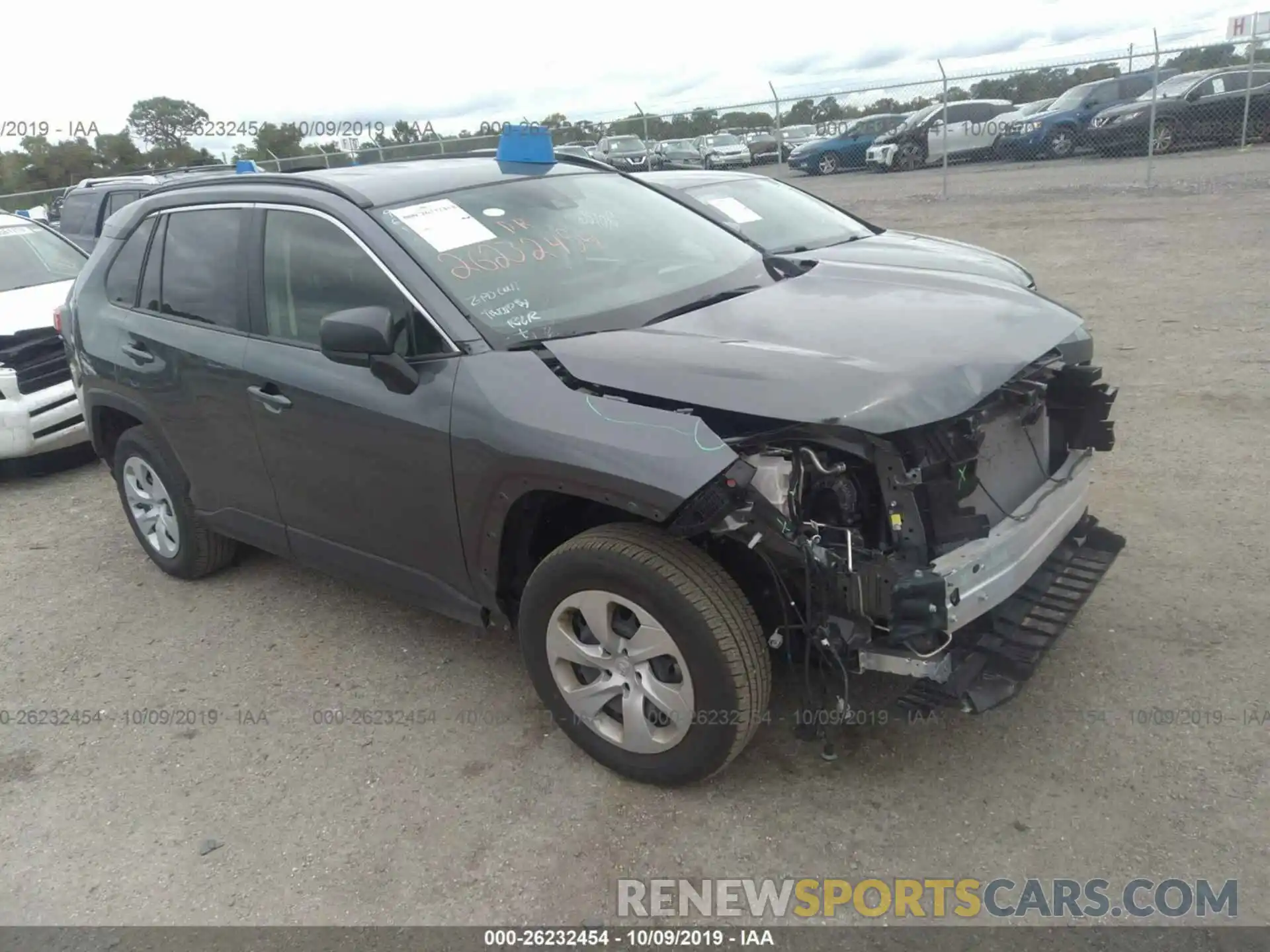 1 Фотография поврежденного автомобиля JTMH1RFV5KD507950 TOYOTA RAV4 2019