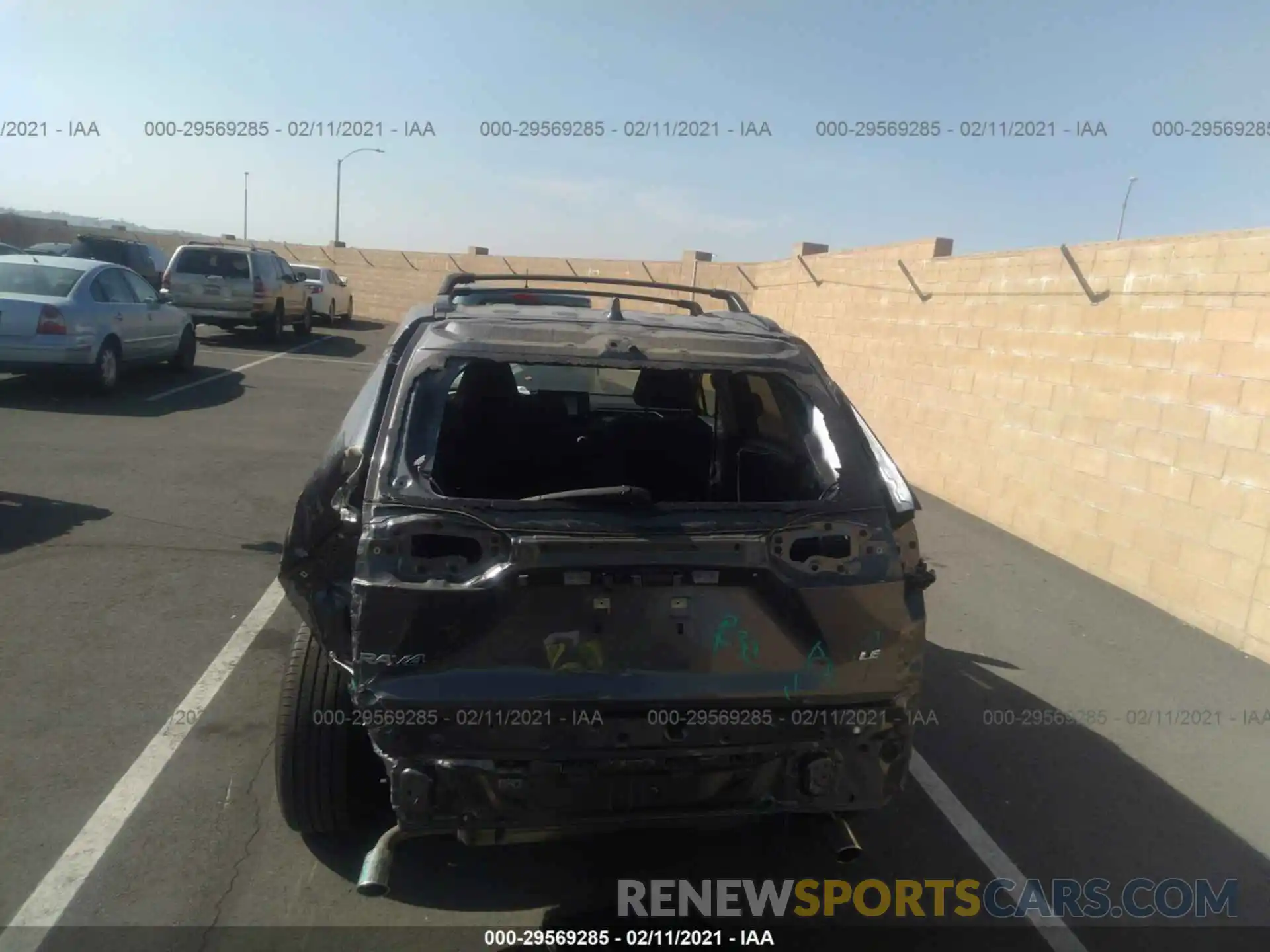 6 Photograph of a damaged car JTMH1RFV5KD508547 TOYOTA RAV4 2019