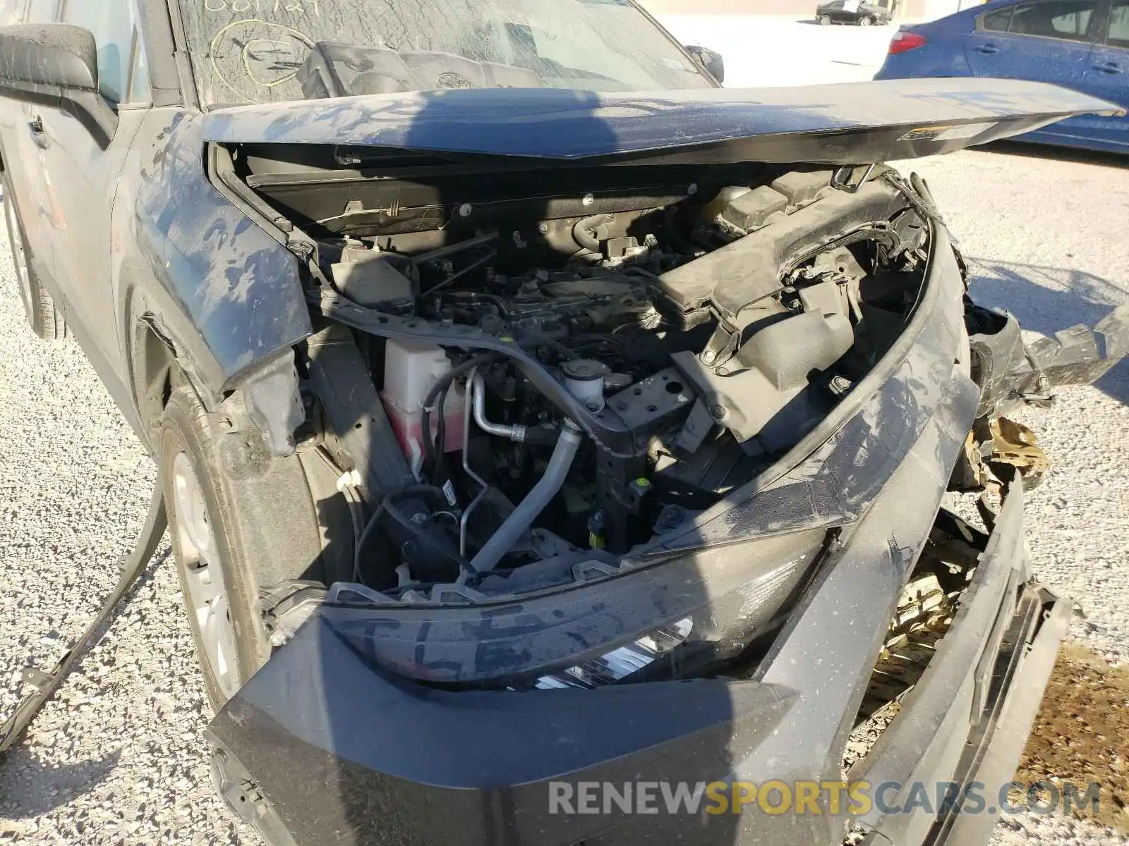 9 Photograph of a damaged car JTMH1RFV5KJ001729 TOYOTA RAV4 2019