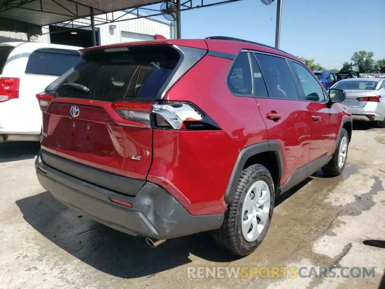 4 Photograph of a damaged car JTMH1RFV5KJ001858 TOYOTA RAV4 2019