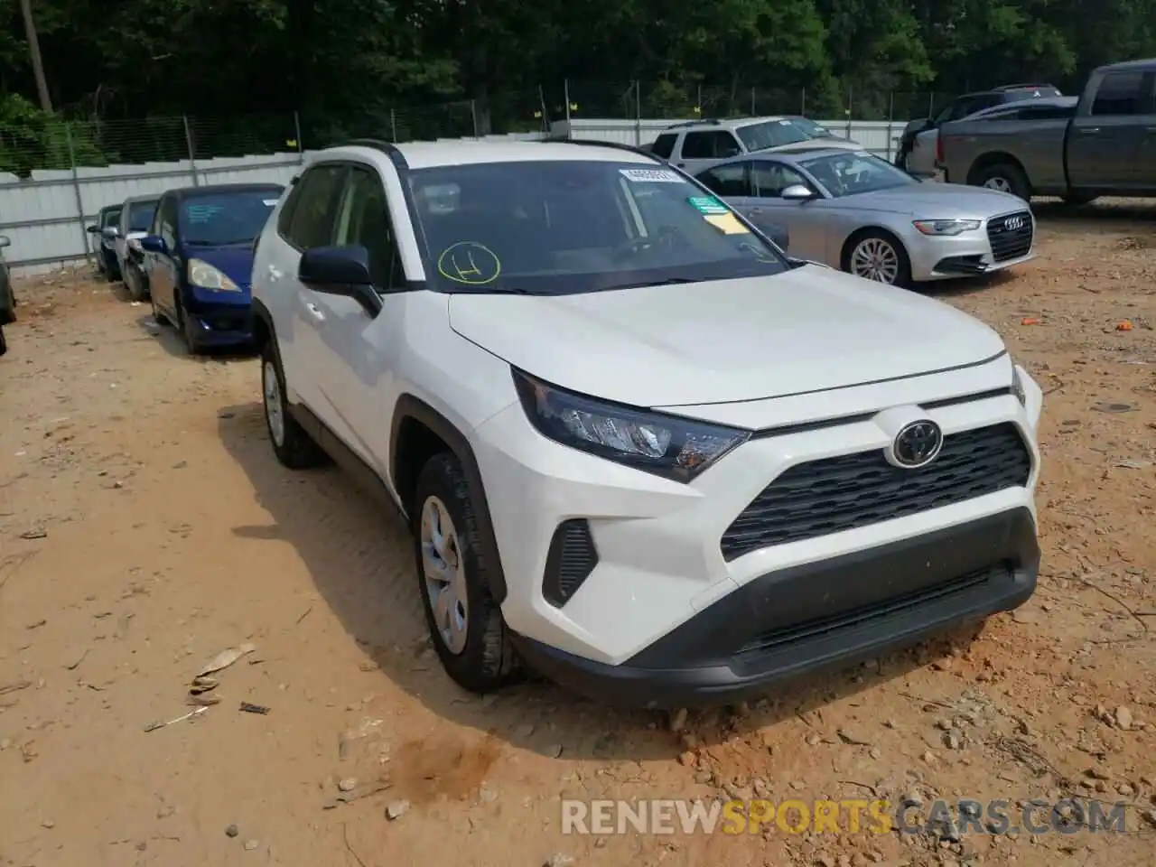 1 Photograph of a damaged car JTMH1RFV5KJ002198 TOYOTA RAV4 2019