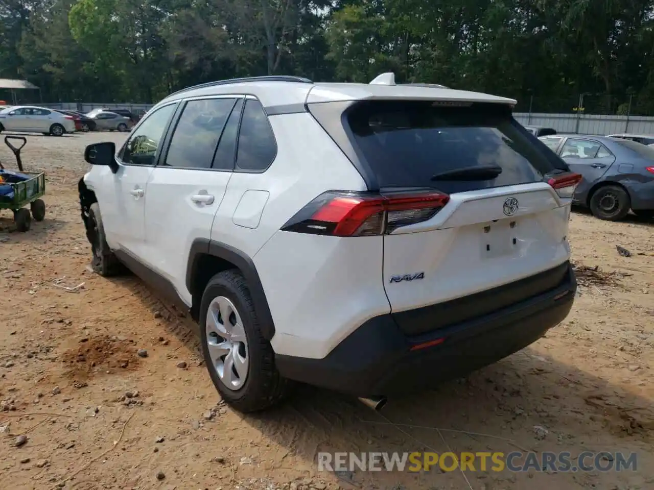 3 Photograph of a damaged car JTMH1RFV5KJ002198 TOYOTA RAV4 2019