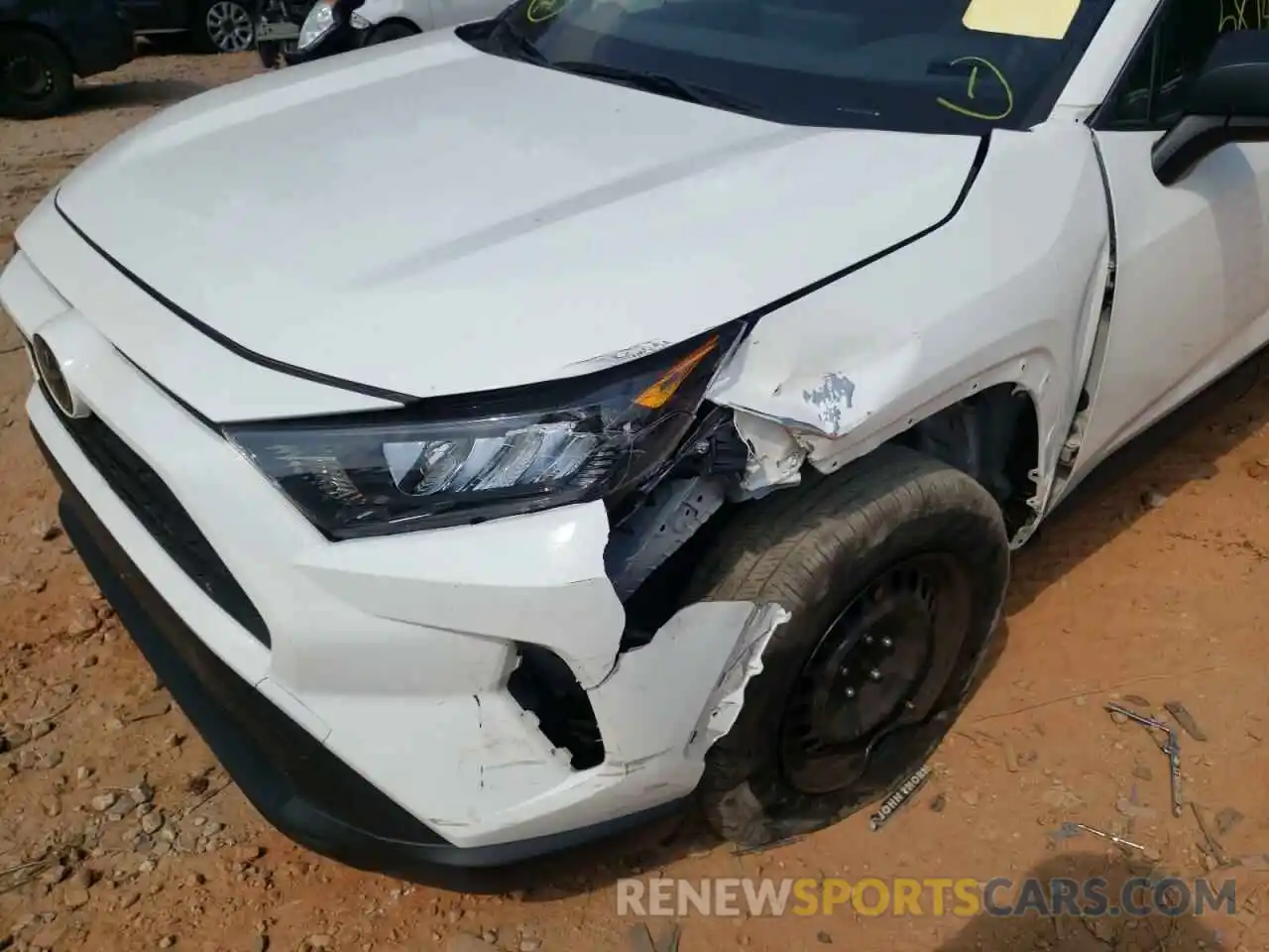 9 Photograph of a damaged car JTMH1RFV5KJ002198 TOYOTA RAV4 2019