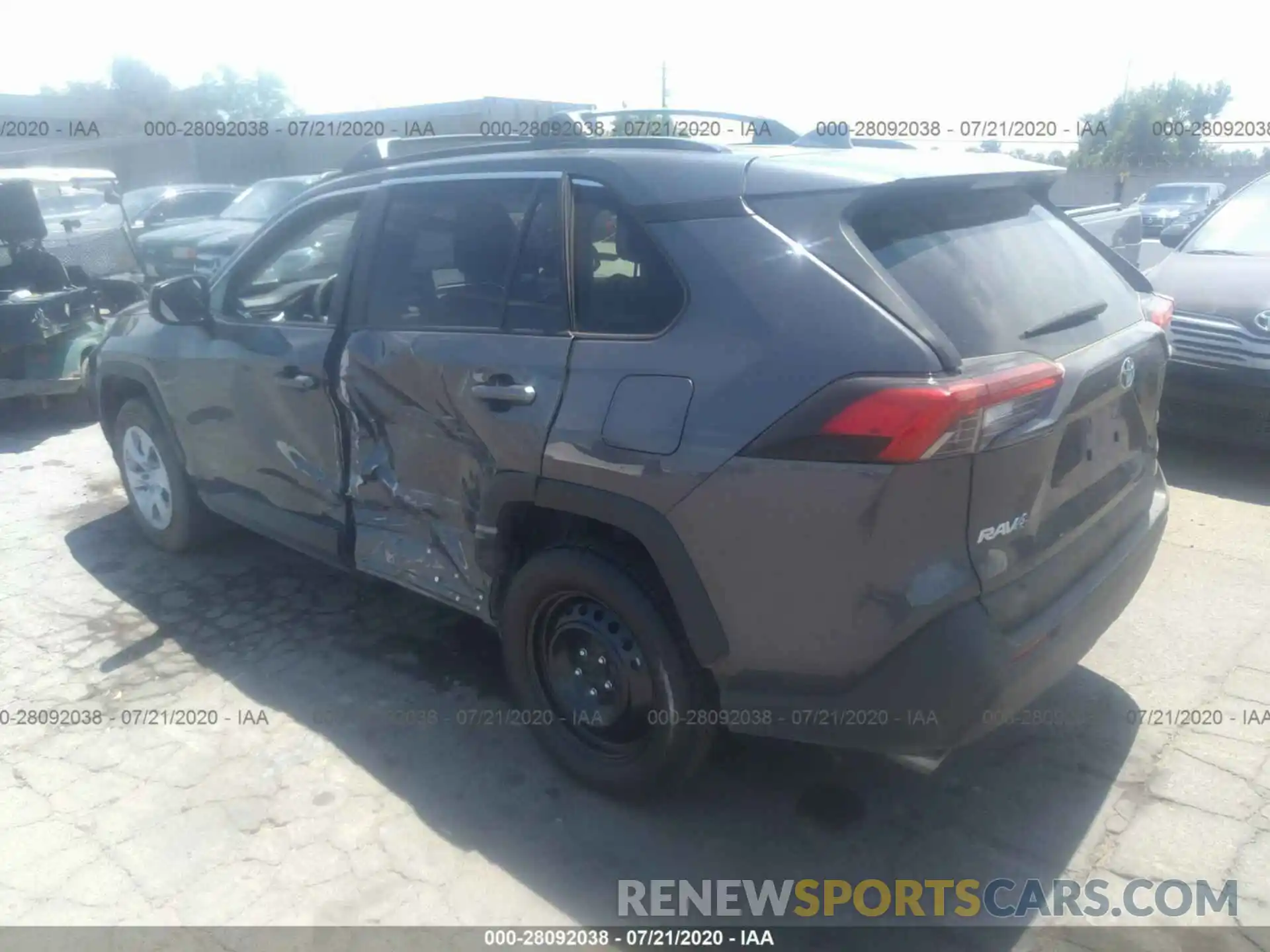 3 Photograph of a damaged car JTMH1RFV5KJ003724 TOYOTA RAV4 2019