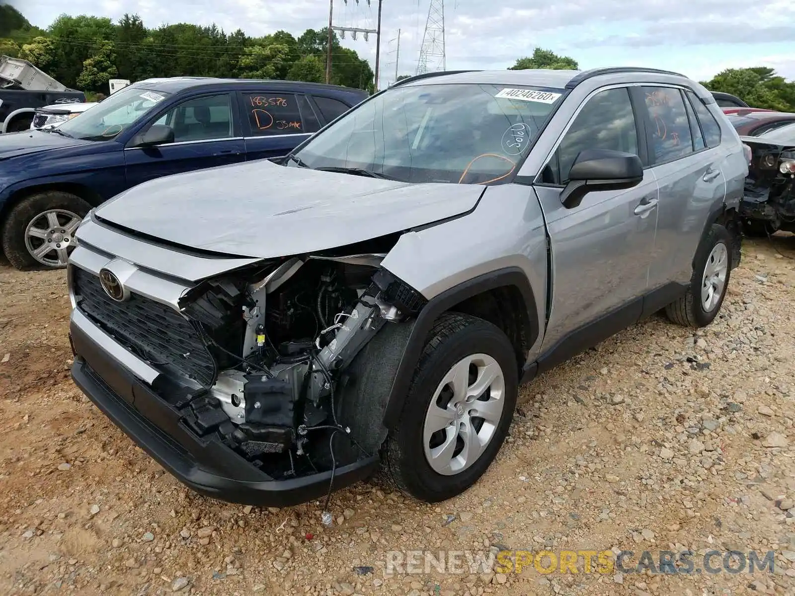 2 Photograph of a damaged car JTMH1RFV5KJ005800 TOYOTA RAV4 2019