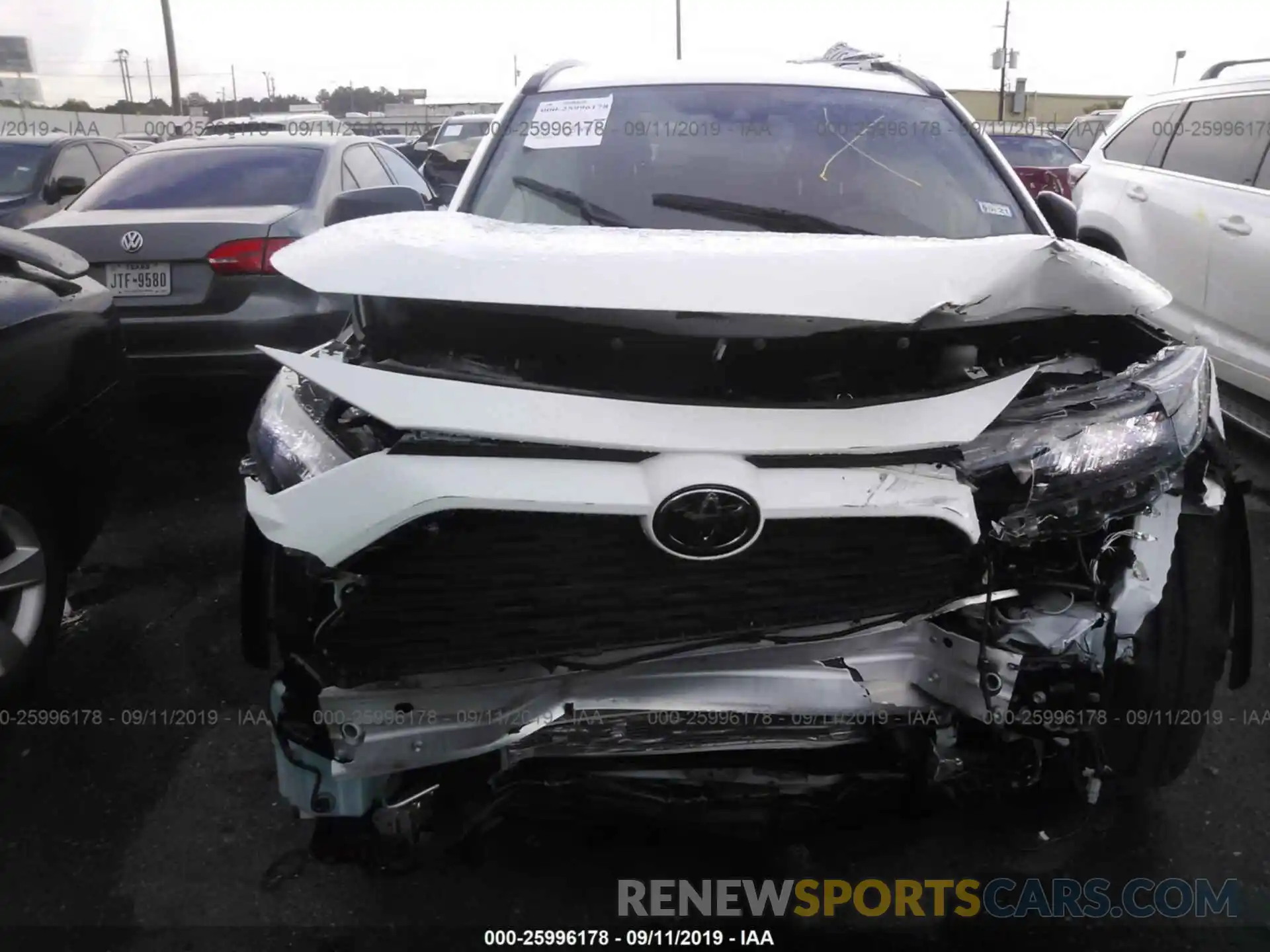 6 Photograph of a damaged car JTMH1RFV5KJ006607 TOYOTA RAV4 2019