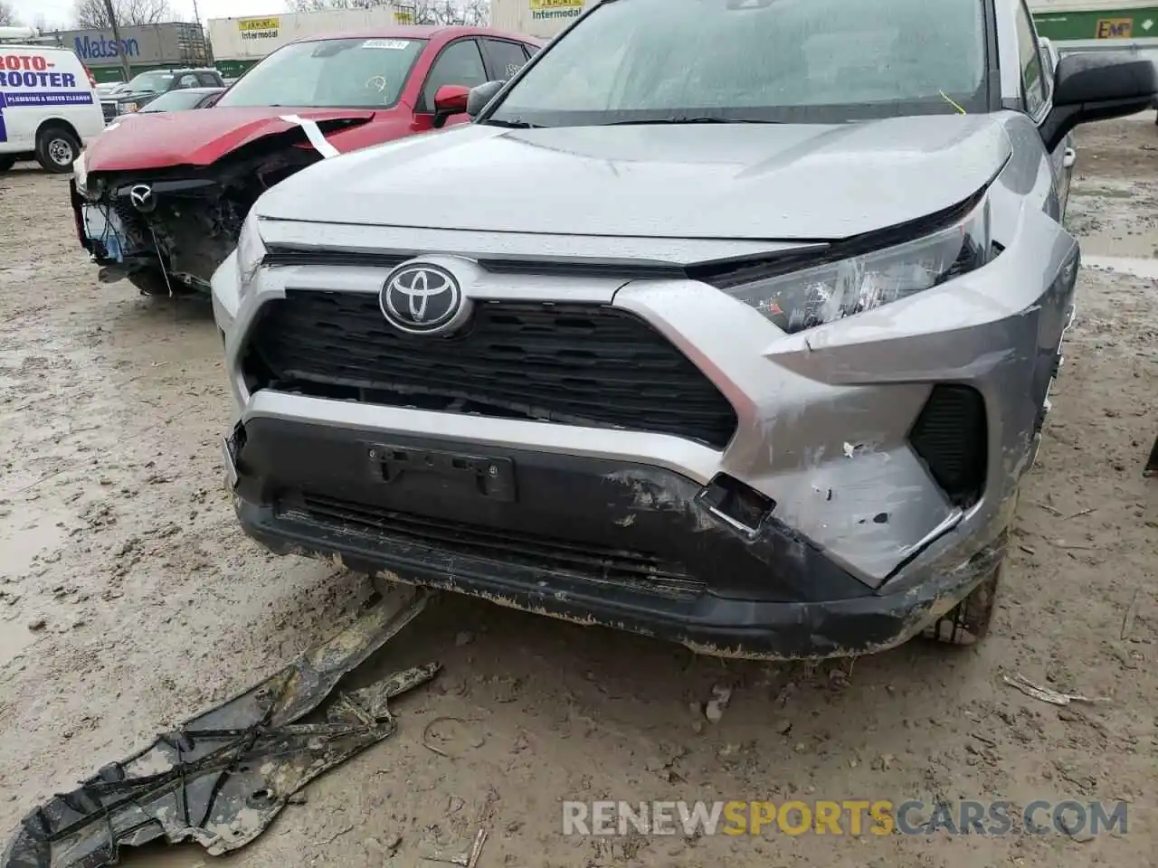 9 Photograph of a damaged car JTMH1RFV5KJ008874 TOYOTA RAV4 2019