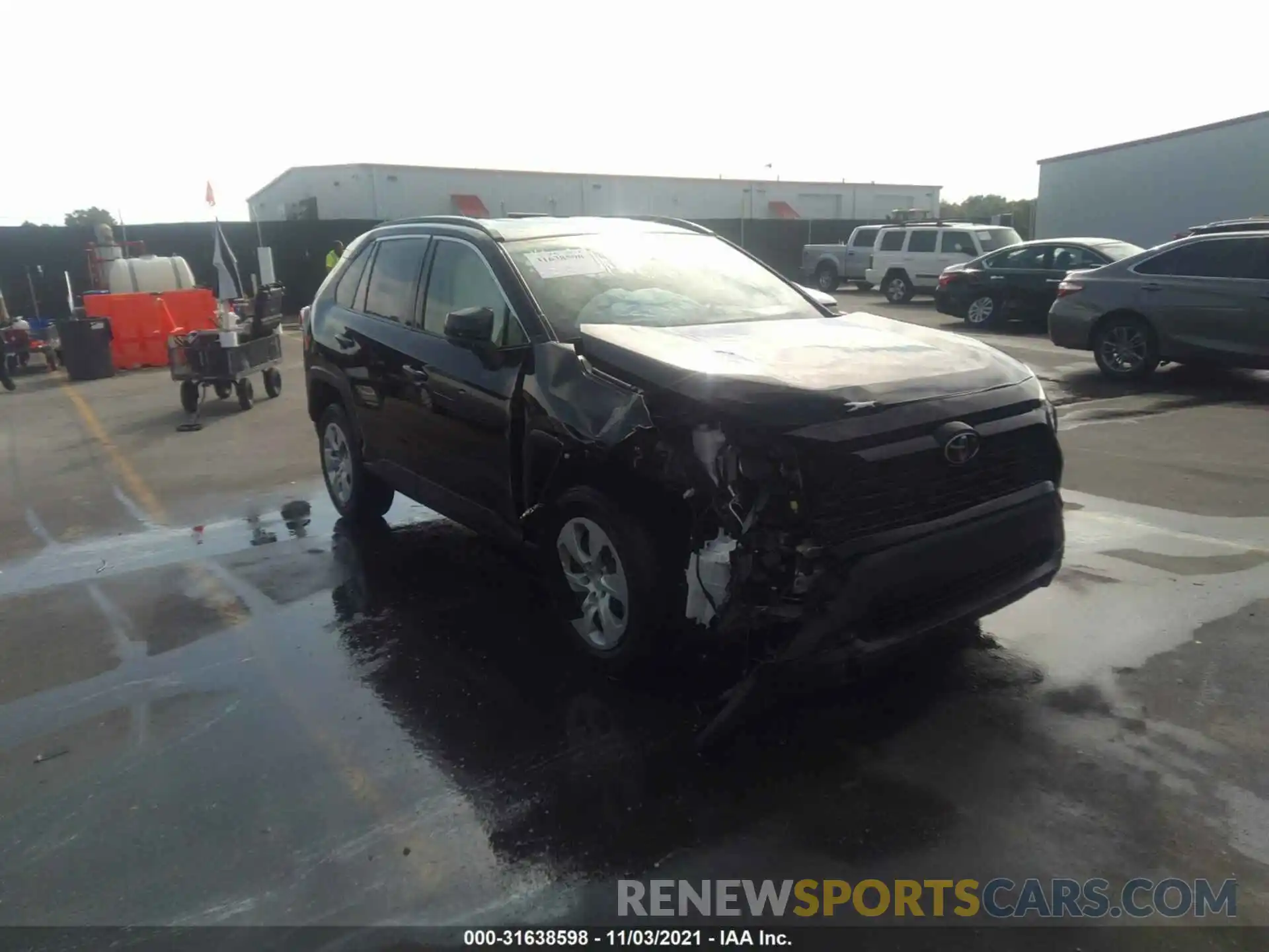 1 Photograph of a damaged car JTMH1RFV5KJ009653 TOYOTA RAV4 2019