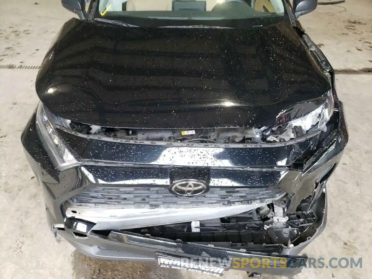 7 Photograph of a damaged car JTMH1RFV6KD004766 TOYOTA RAV4 2019