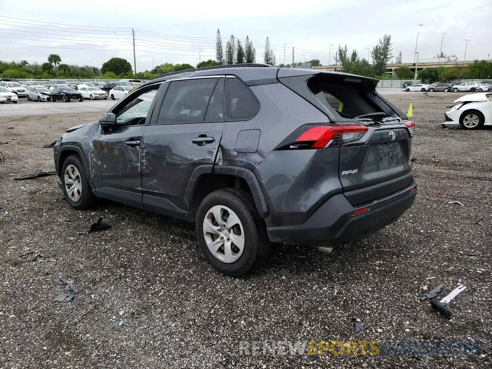 3 Photograph of a damaged car JTMH1RFV6KD005674 TOYOTA RAV4 2019