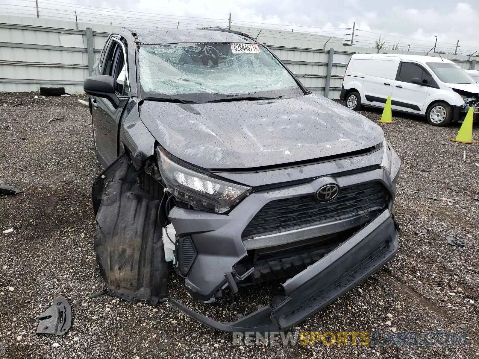 9 Photograph of a damaged car JTMH1RFV6KD005674 TOYOTA RAV4 2019