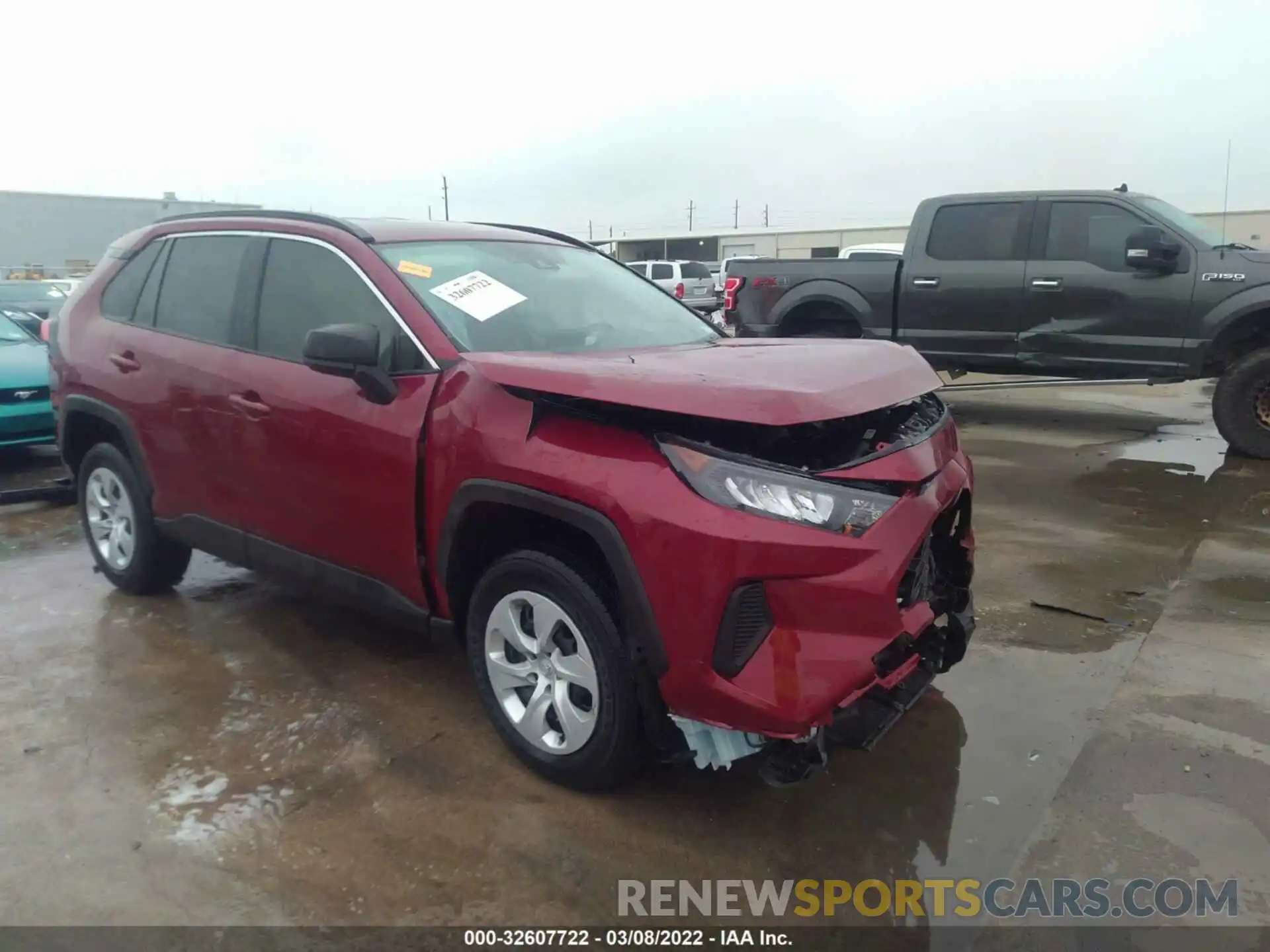 1 Photograph of a damaged car JTMH1RFV6KD012107 TOYOTA RAV4 2019