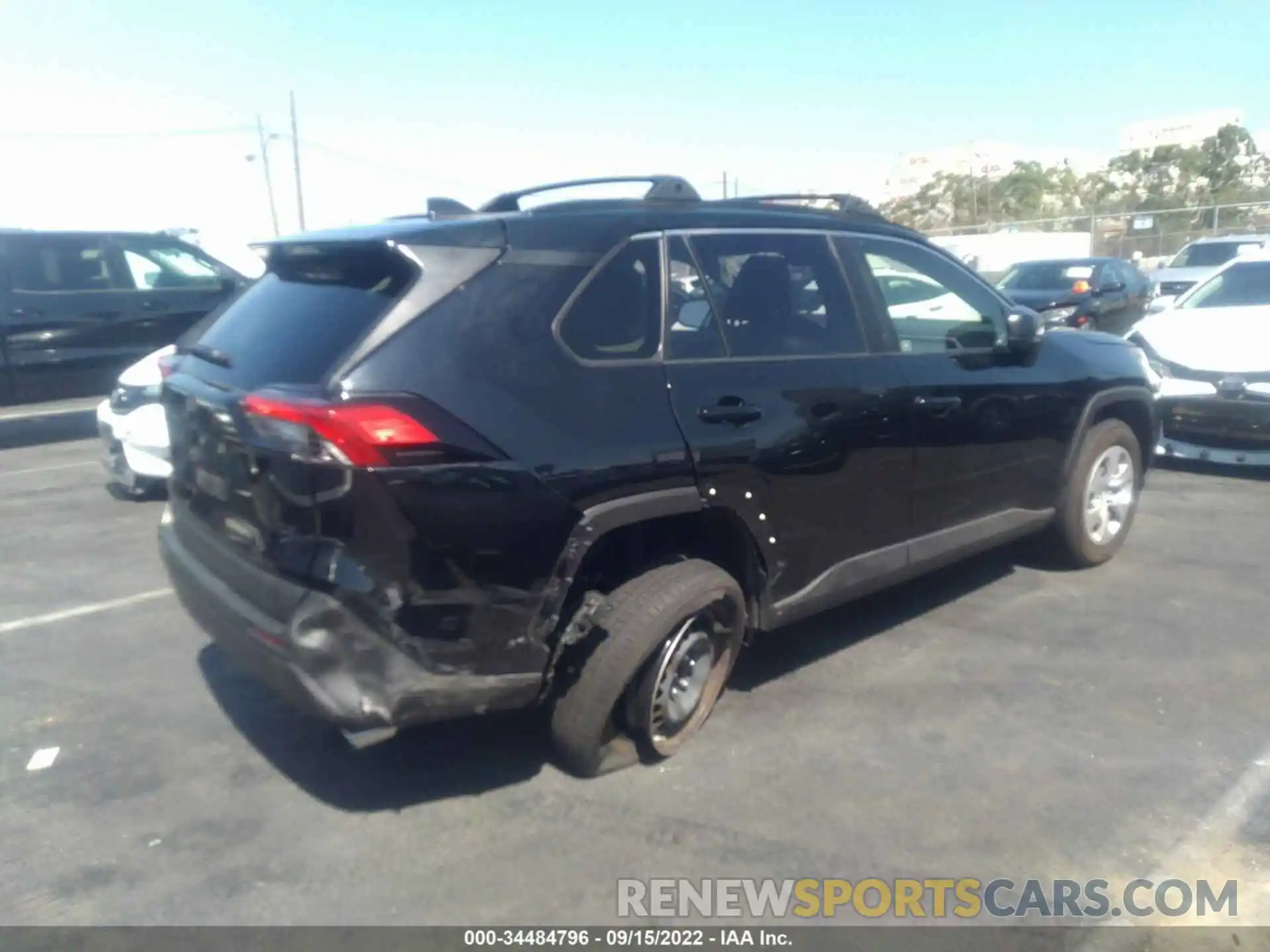 4 Photograph of a damaged car JTMH1RFV6KD016660 TOYOTA RAV4 2019