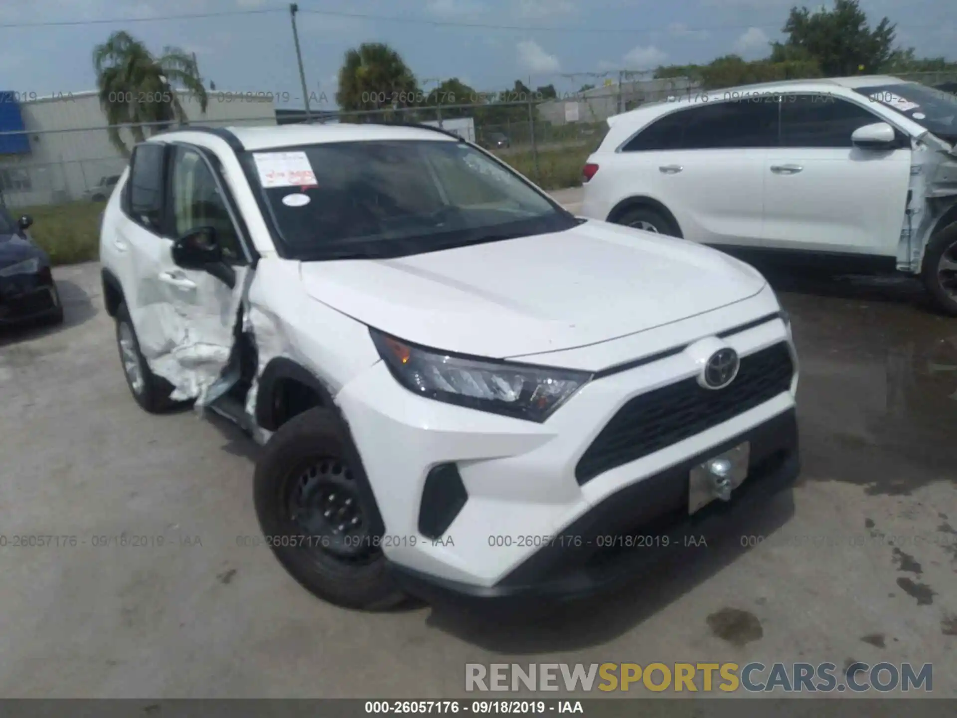 6 Photograph of a damaged car JTMH1RFV6KD501753 TOYOTA RAV4 2019