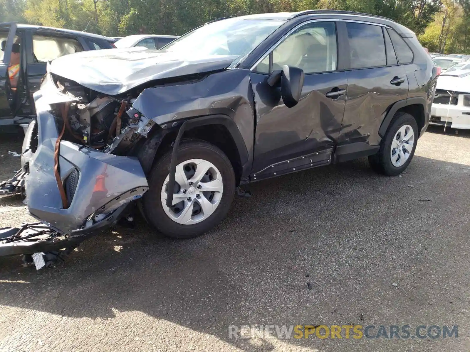 2 Photograph of a damaged car JTMH1RFV6KD504877 TOYOTA RAV4 2019