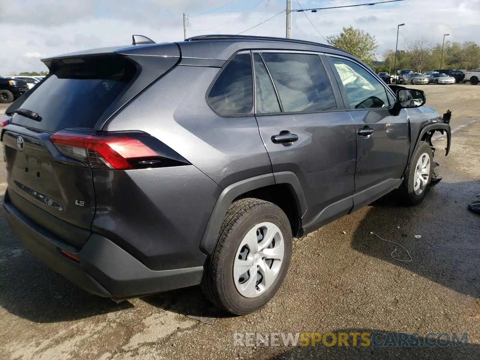 4 Photograph of a damaged car JTMH1RFV6KD504877 TOYOTA RAV4 2019