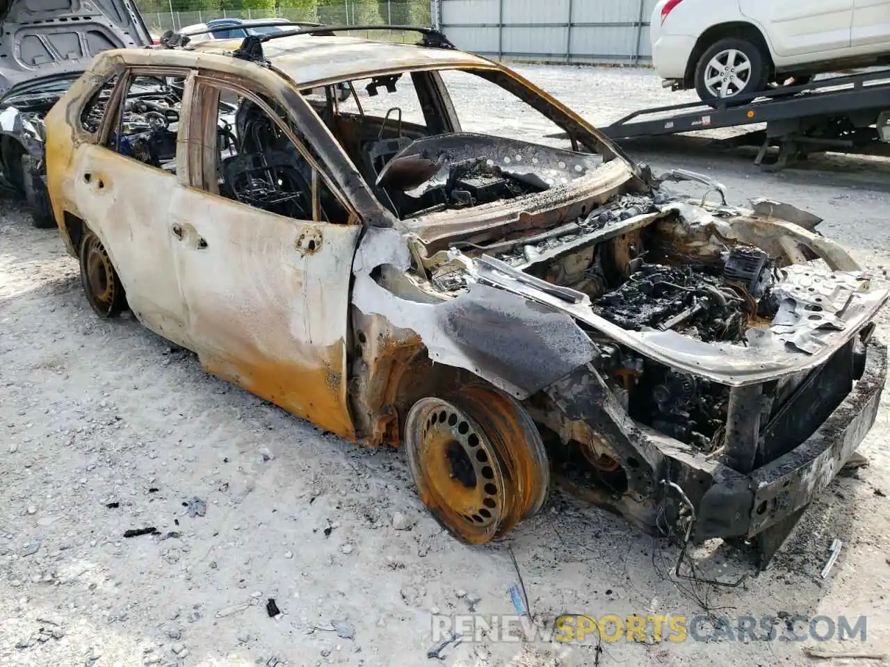 1 Photograph of a damaged car JTMH1RFV6KD509450 TOYOTA RAV4 2019