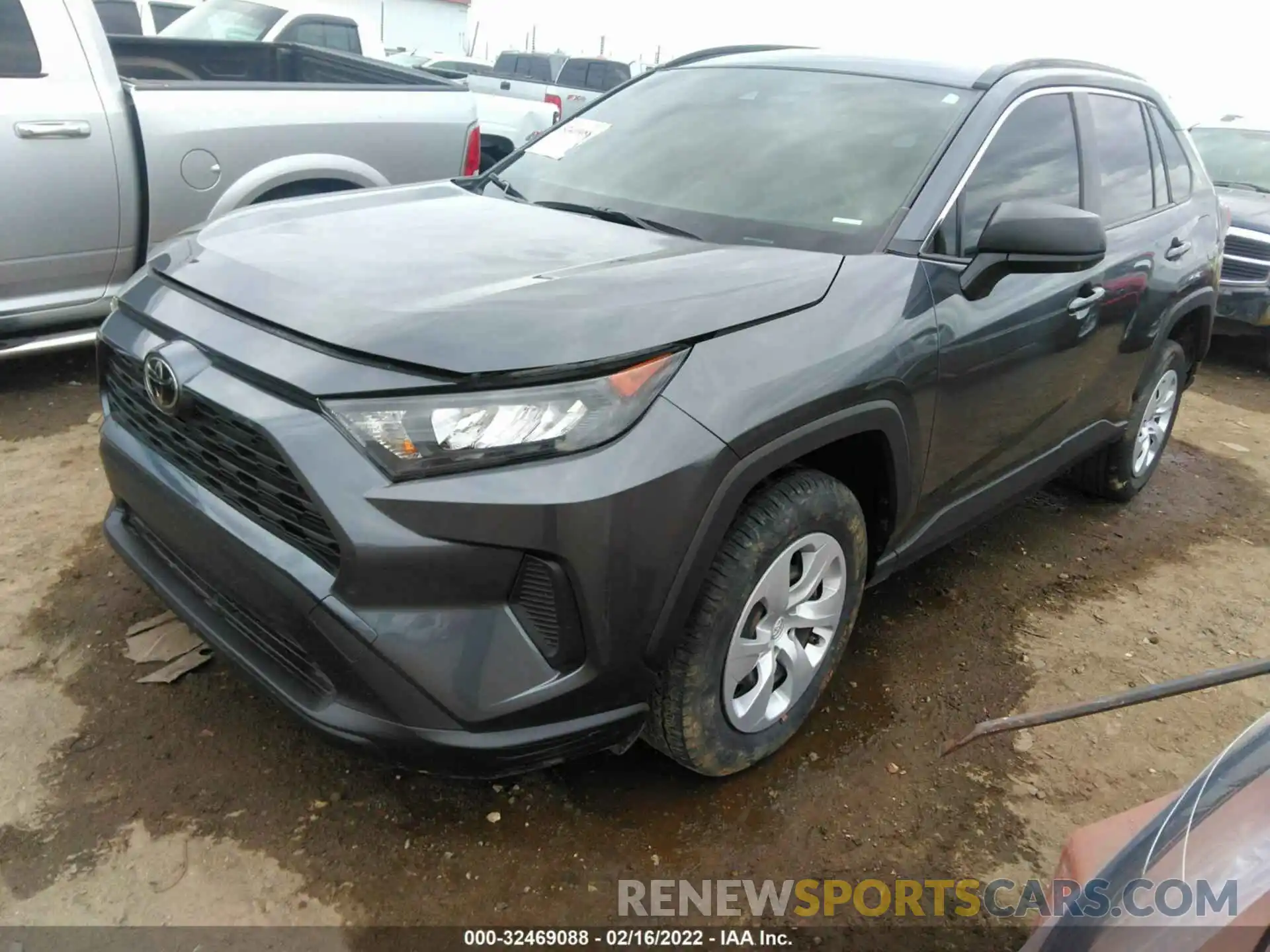 2 Photograph of a damaged car JTMH1RFV6KD510694 TOYOTA RAV4 2019