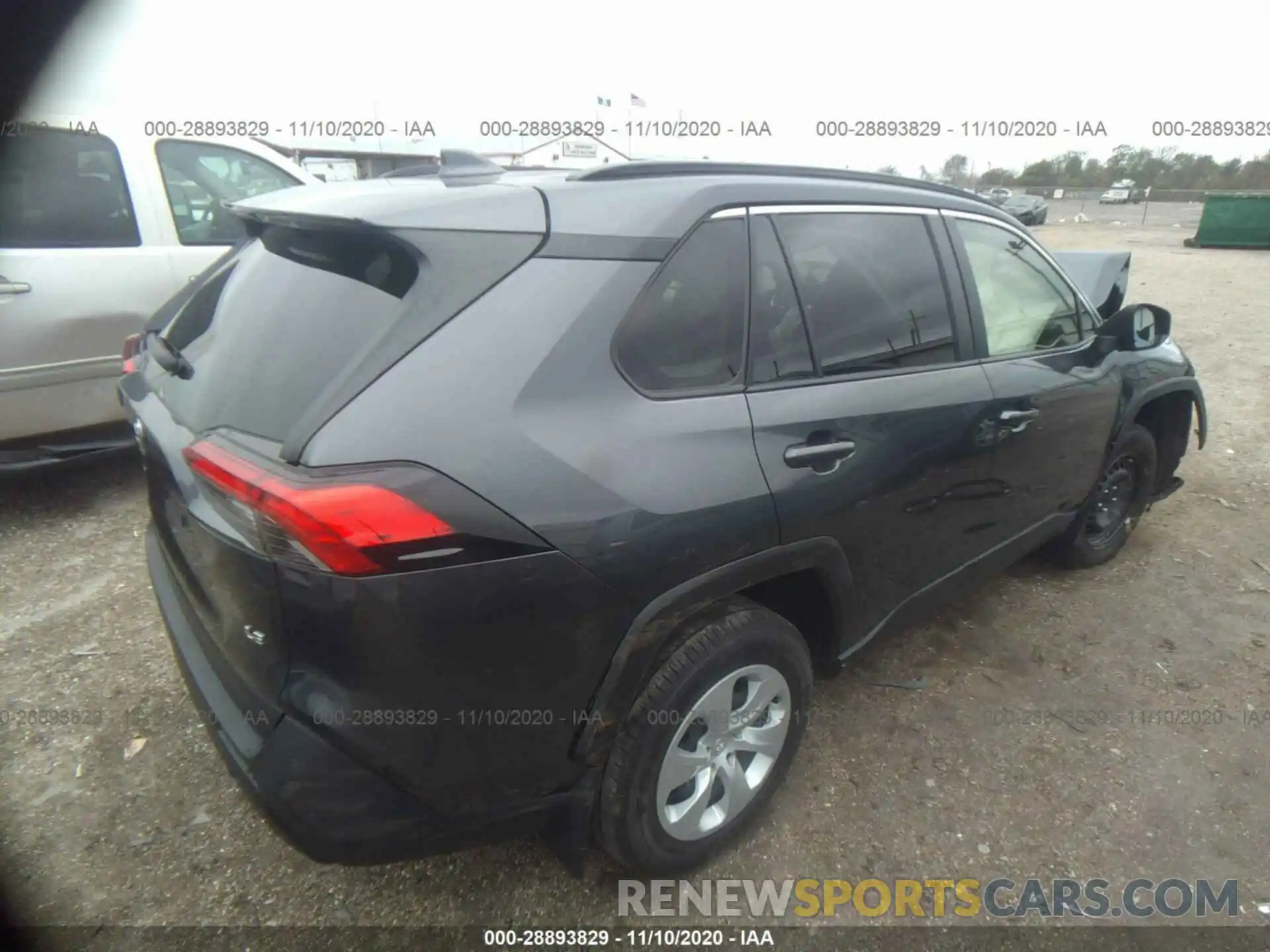 4 Photograph of a damaged car JTMH1RFV6KD512350 TOYOTA RAV4 2019