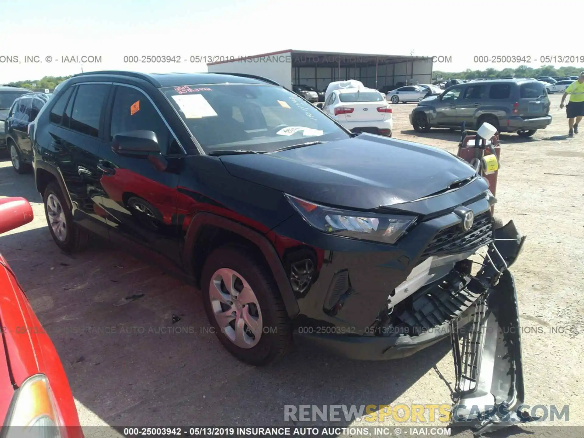 1 Photograph of a damaged car JTMH1RFV6KJ002646 TOYOTA RAV4 2019