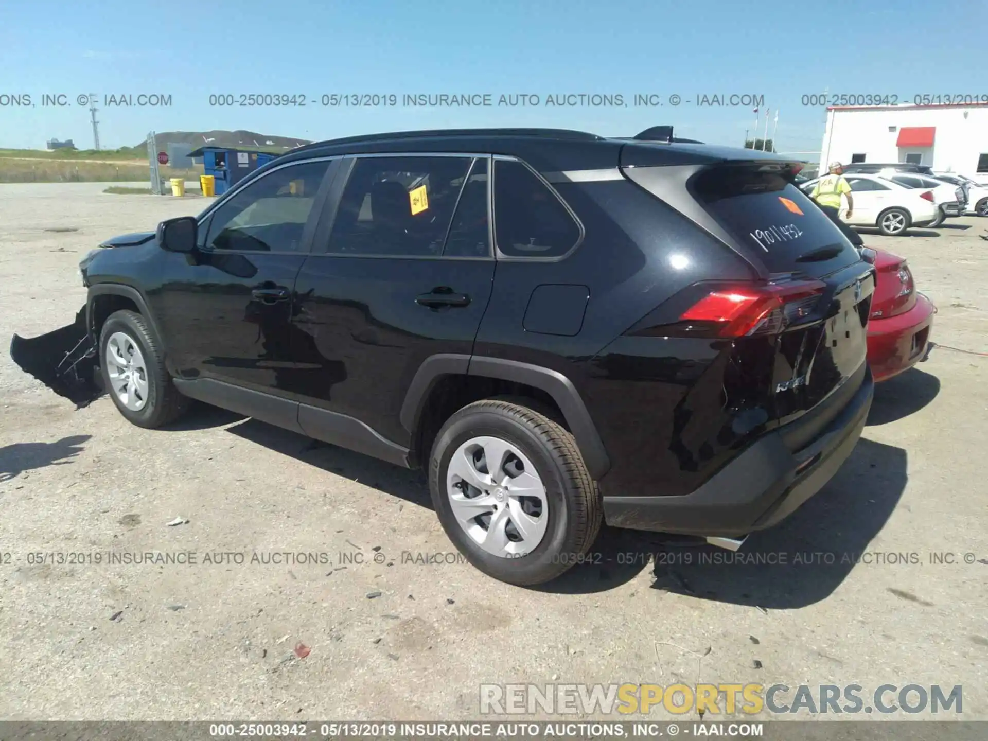 3 Photograph of a damaged car JTMH1RFV6KJ002646 TOYOTA RAV4 2019